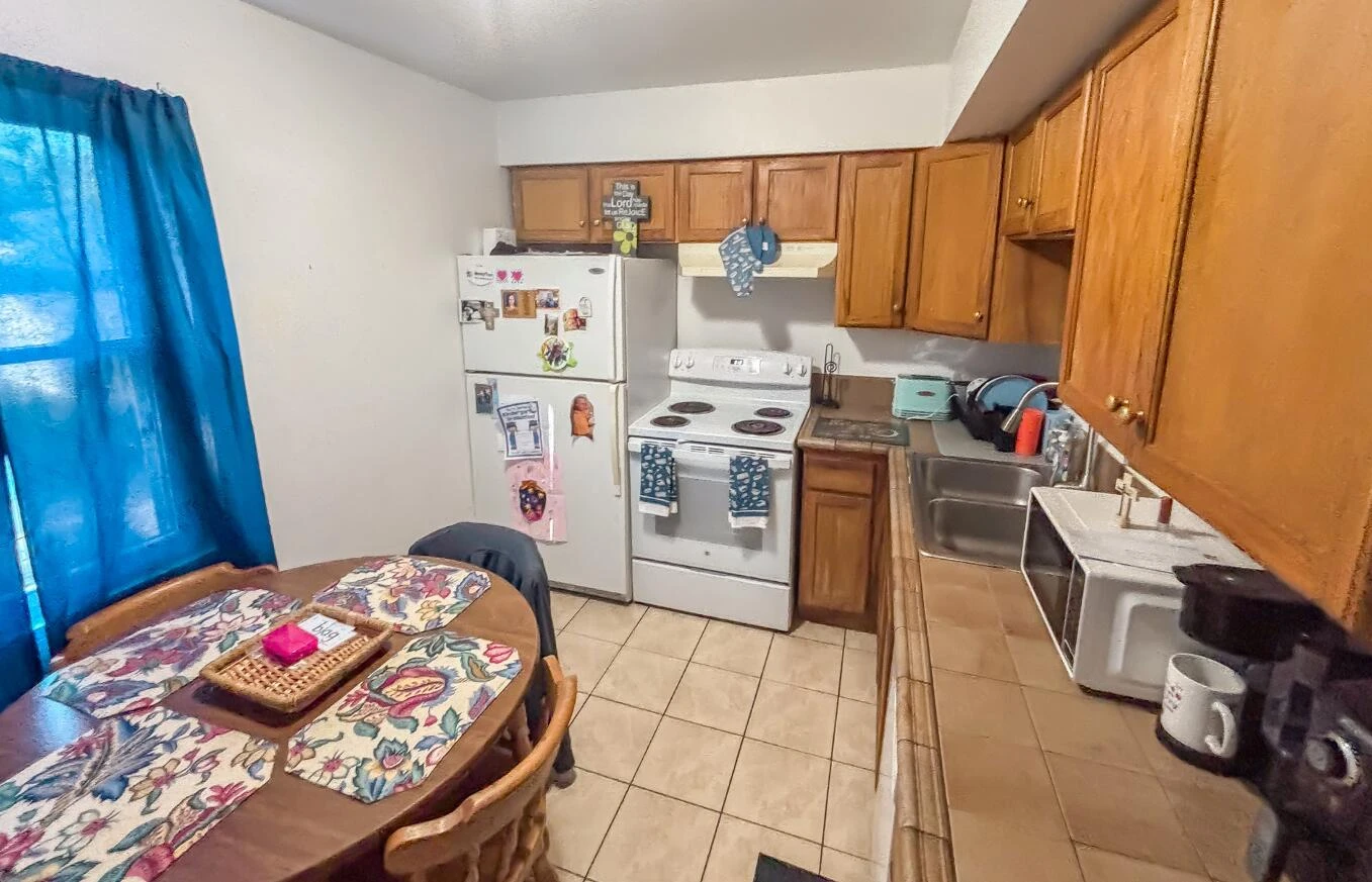 433 Albemarle AVE SW - Photo 6