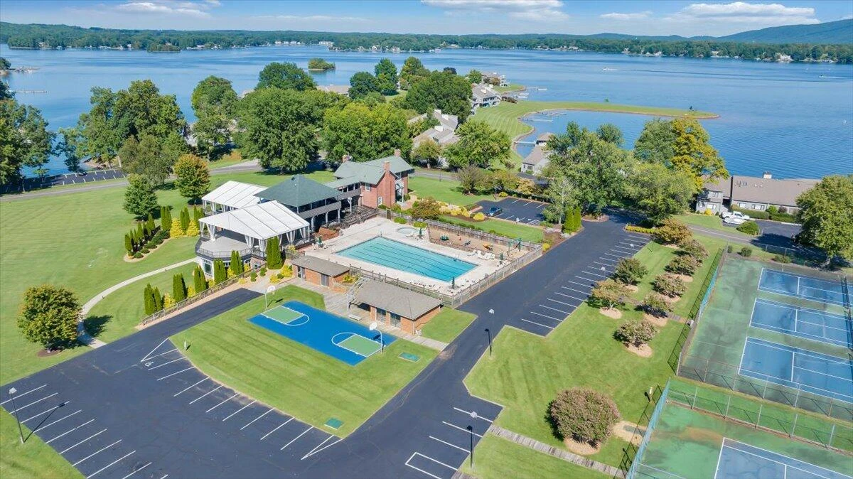 290 Sailors Cove DR #410 - Photo 72