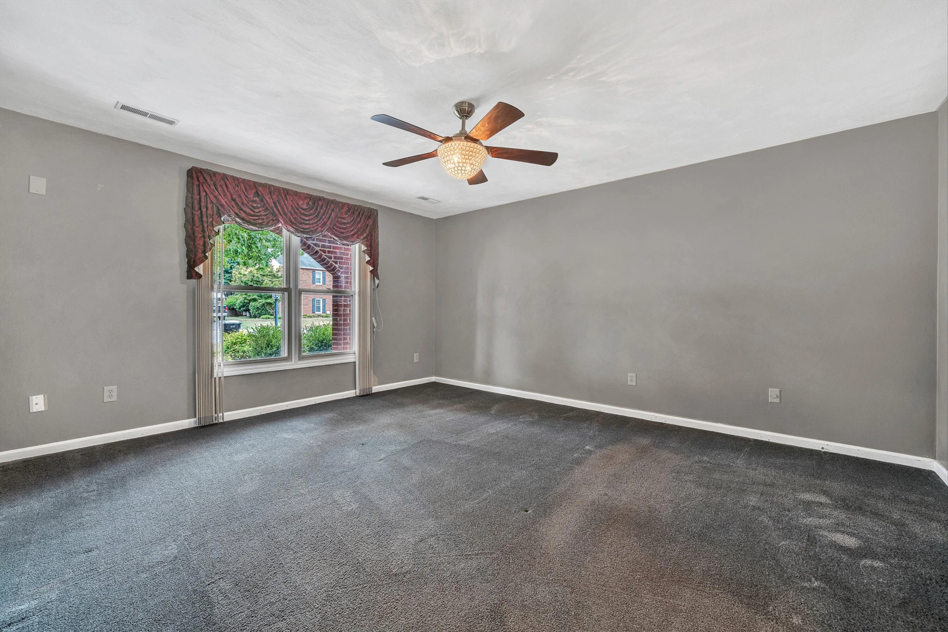 1677 Kingsmill DR - Photo 16
