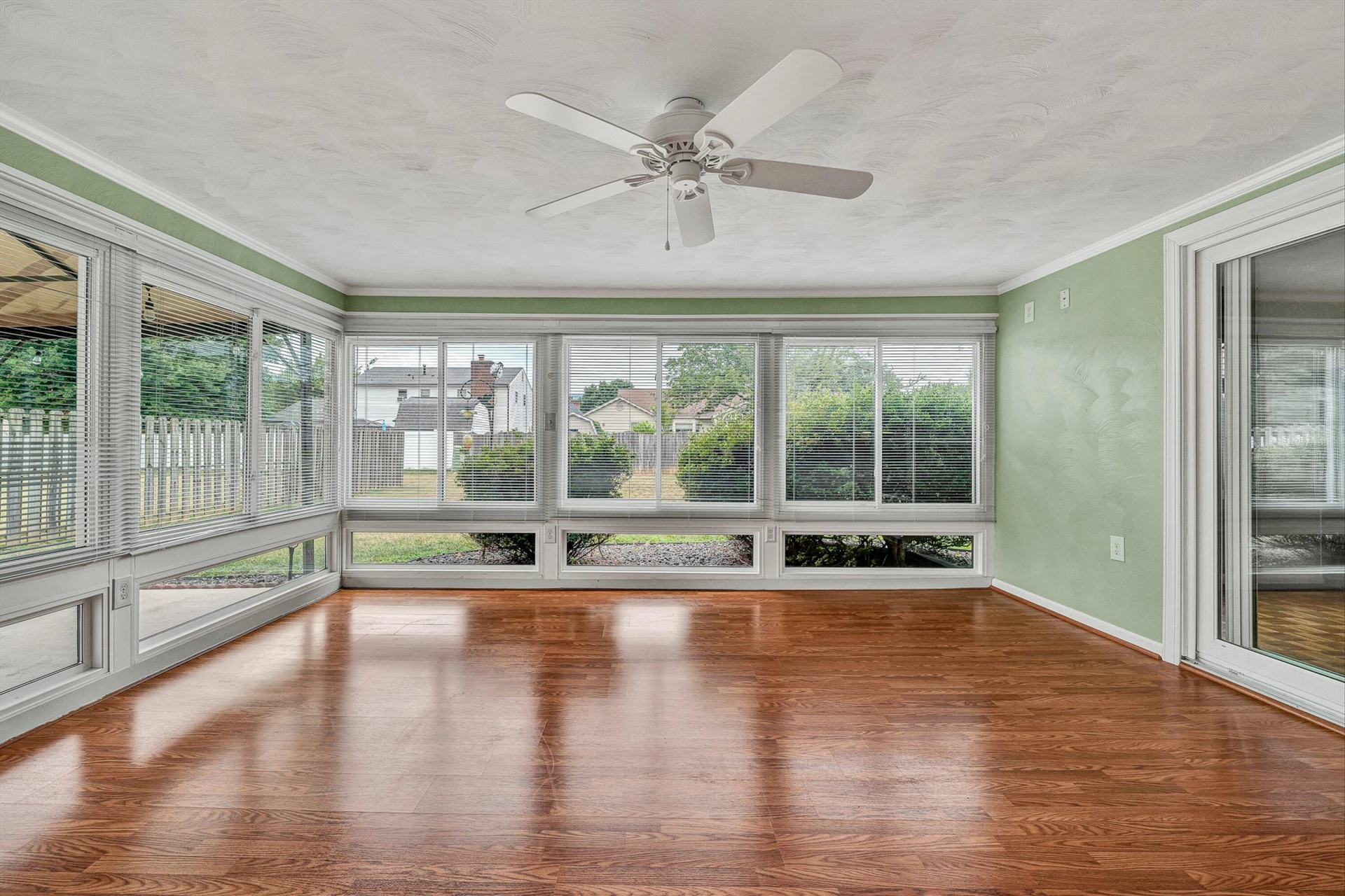1677 Kingsmill DR - Photo 24