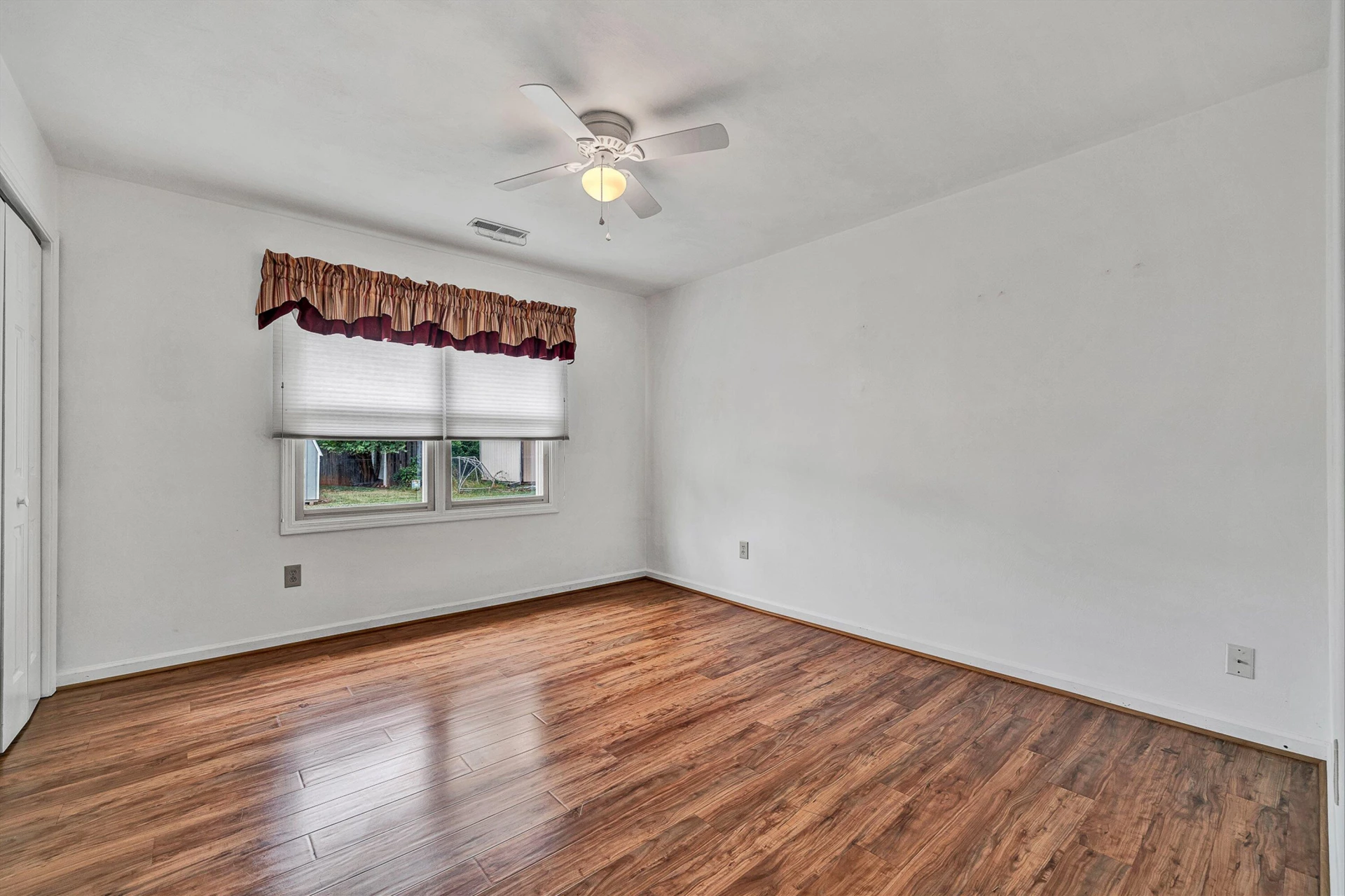 1677 Kingsmill DR - Photo 31