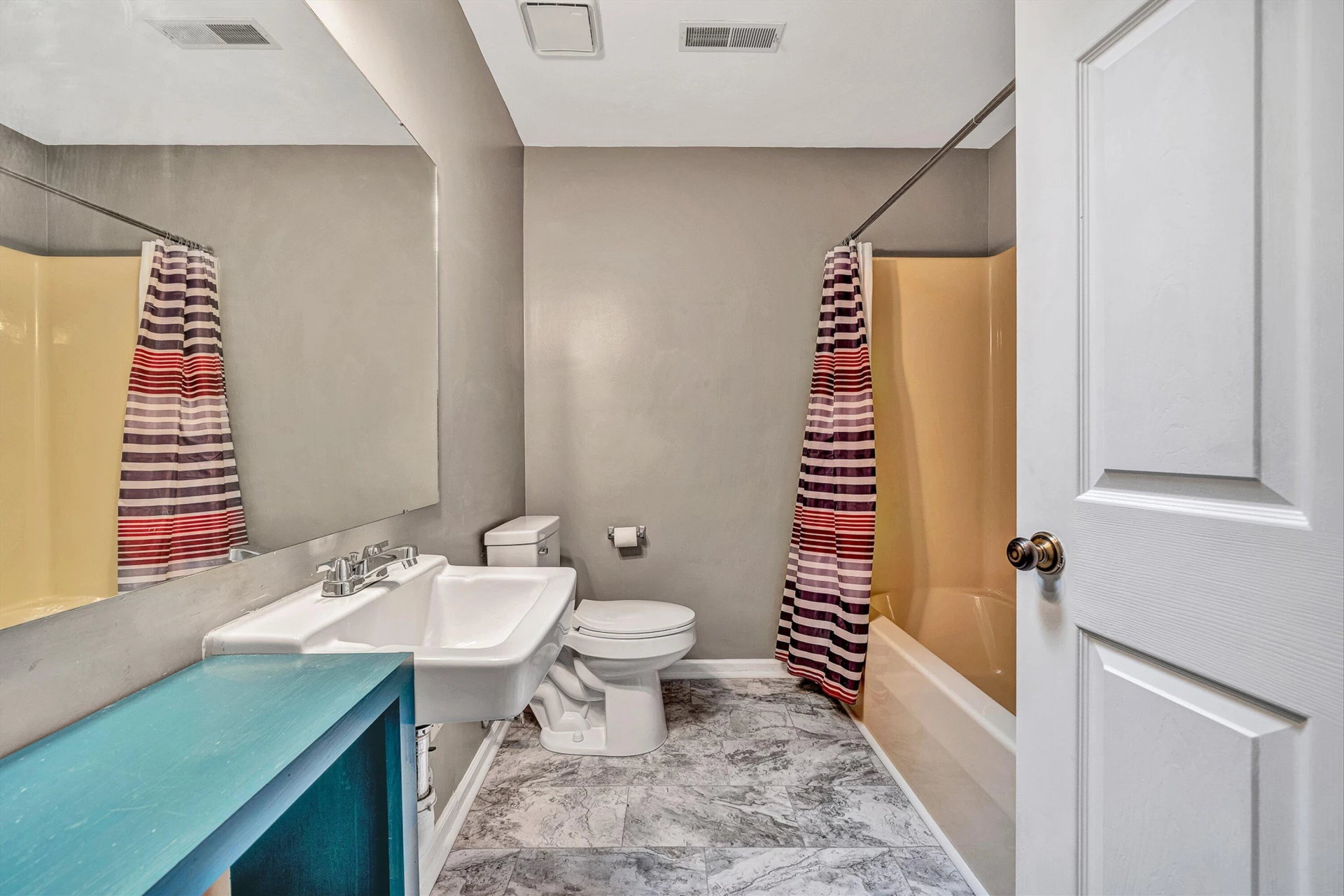1677 Kingsmill DR - Photo 33