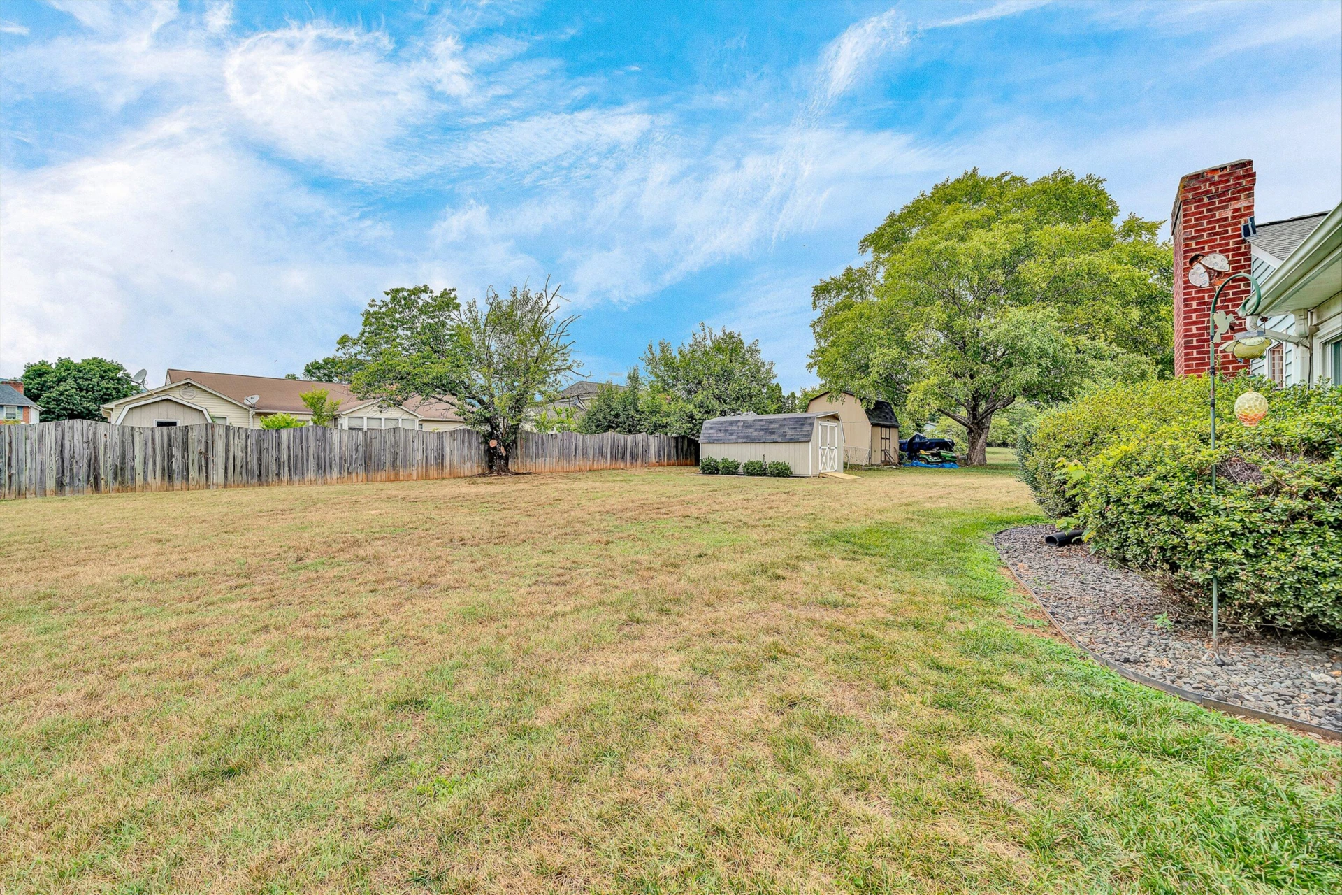 1677 Kingsmill DR - Photo 37