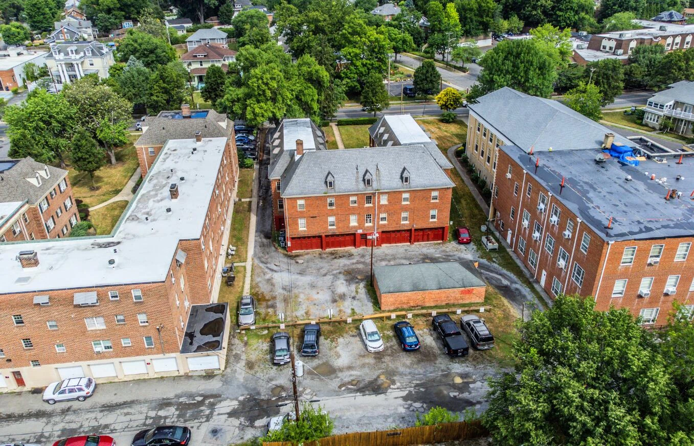 1712 Grandin RD SW - Photo 3