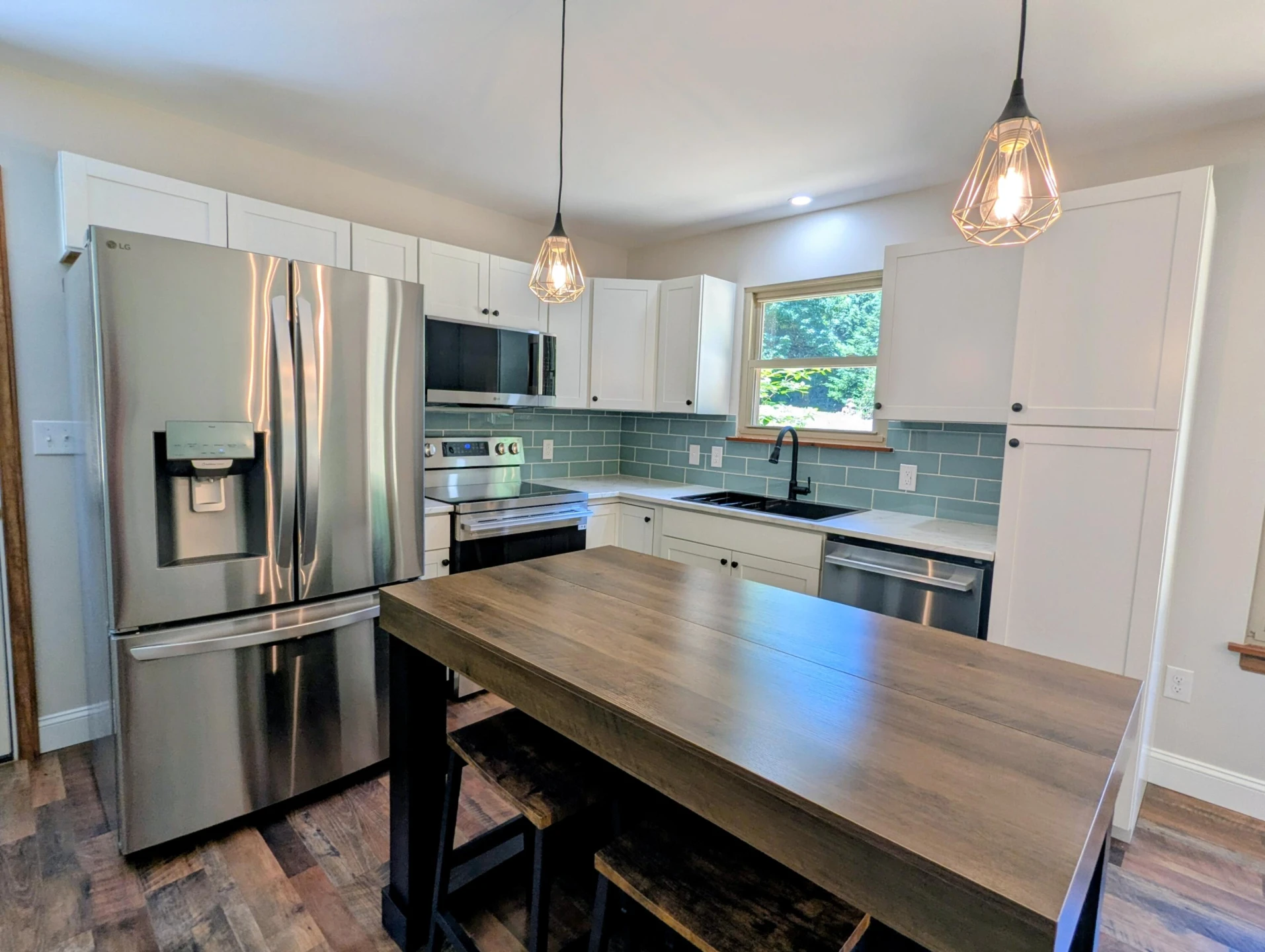 8926 Valley DR SE - Photo 17