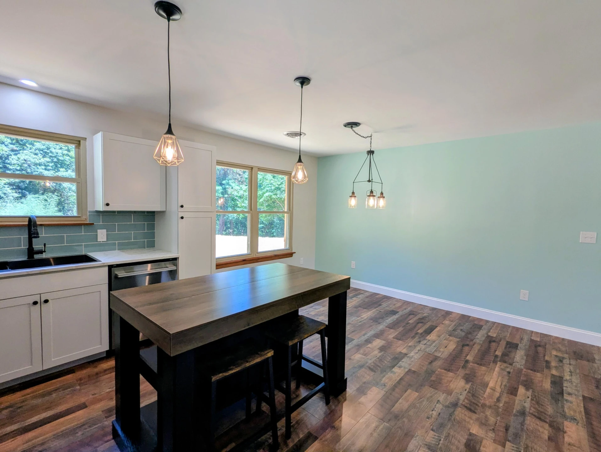 8926 Valley DR SE - Photo 19