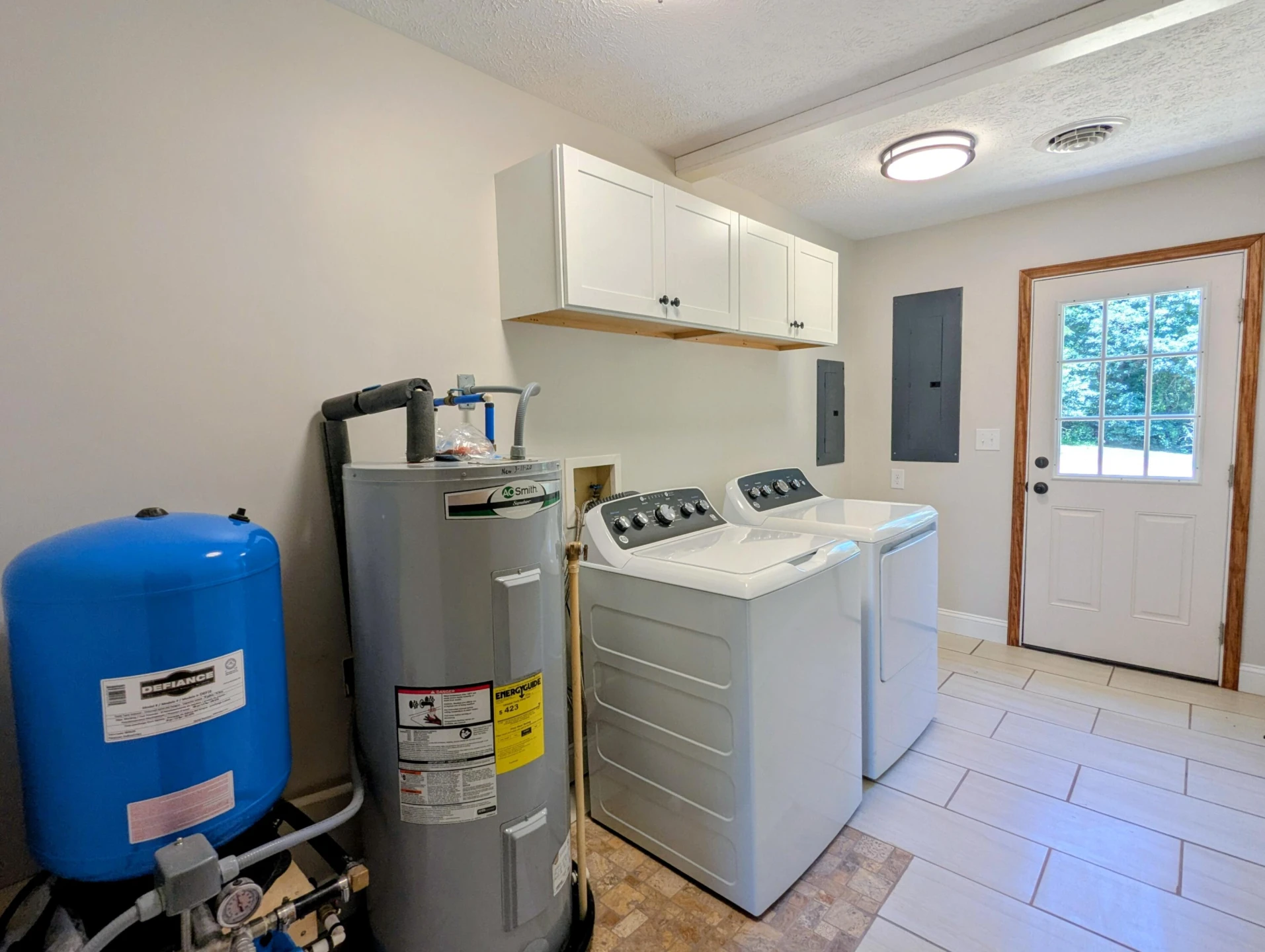 8926 Valley DR SE - Photo 23