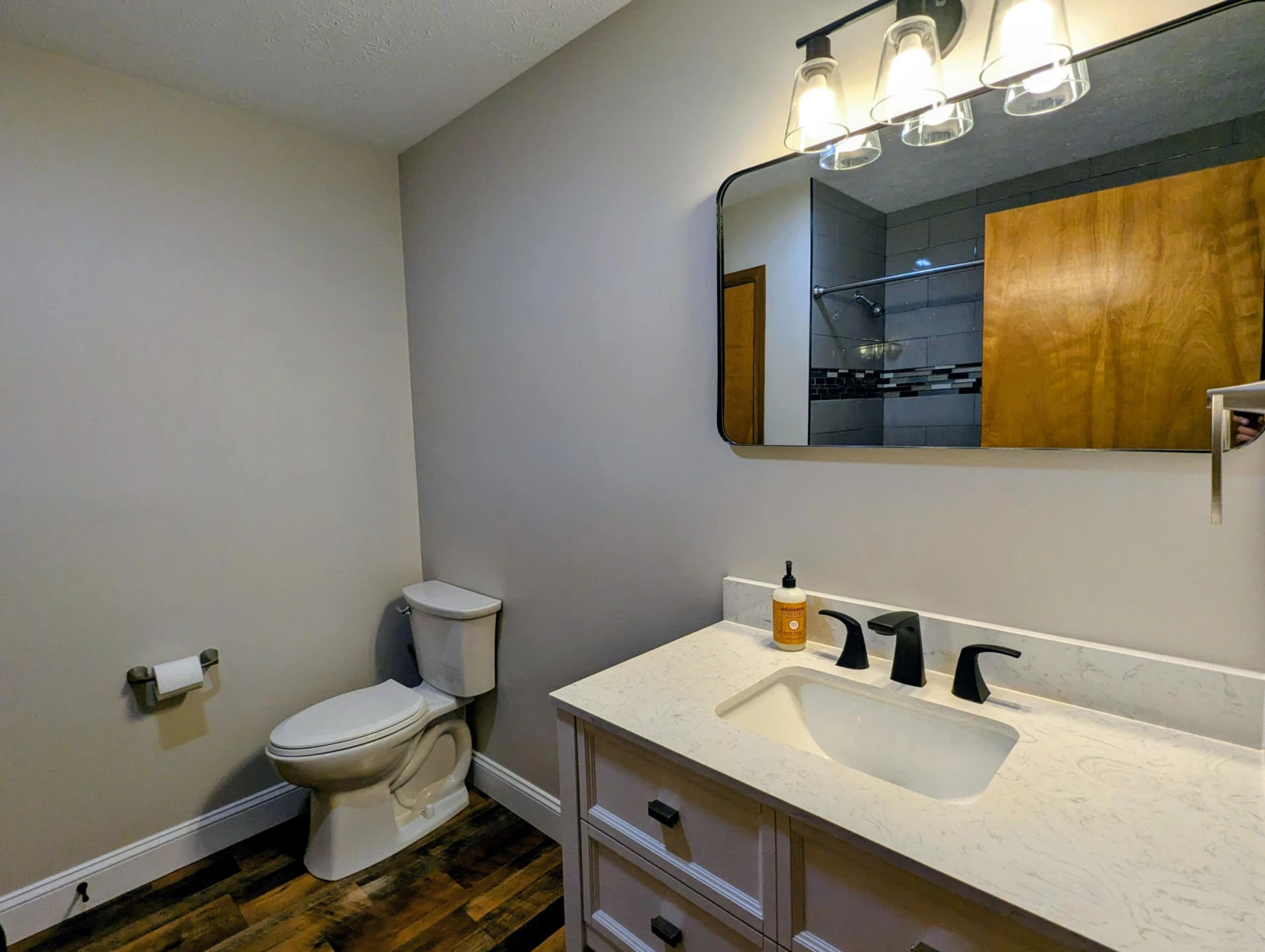 8926 Valley DR SE - Photo 27