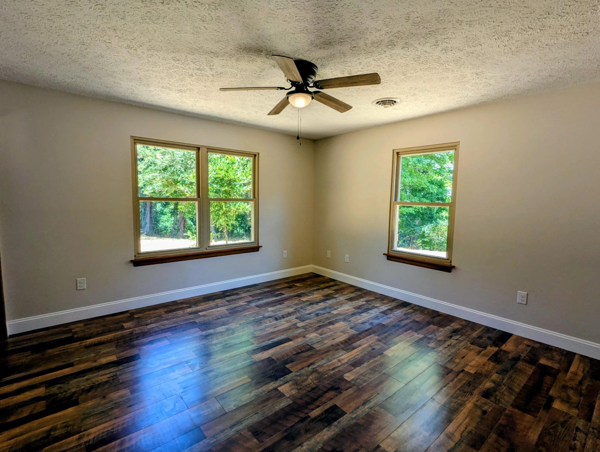 8926 Valley DR SE - Photo 29
