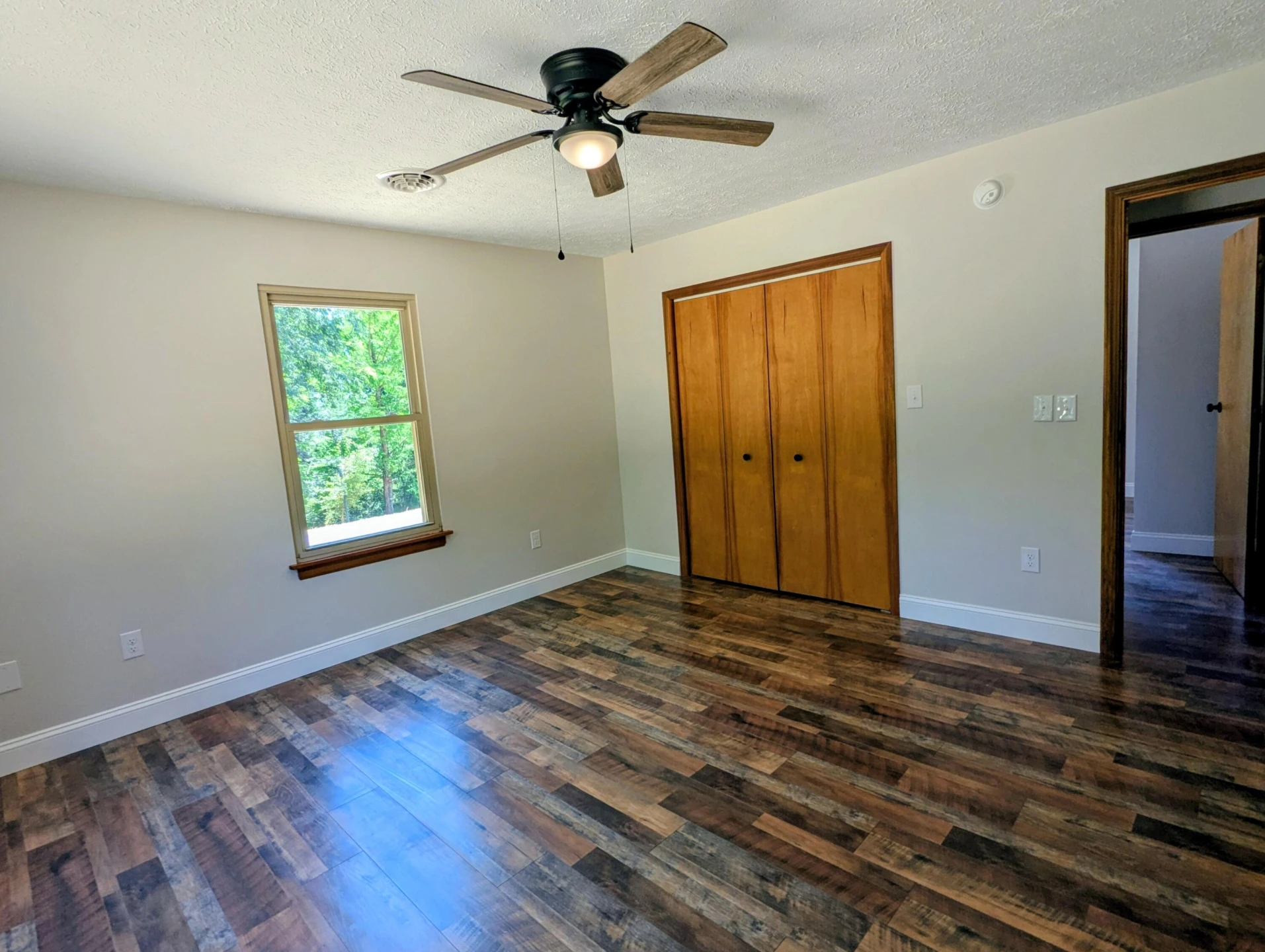 8926 Valley DR SE - Photo 30