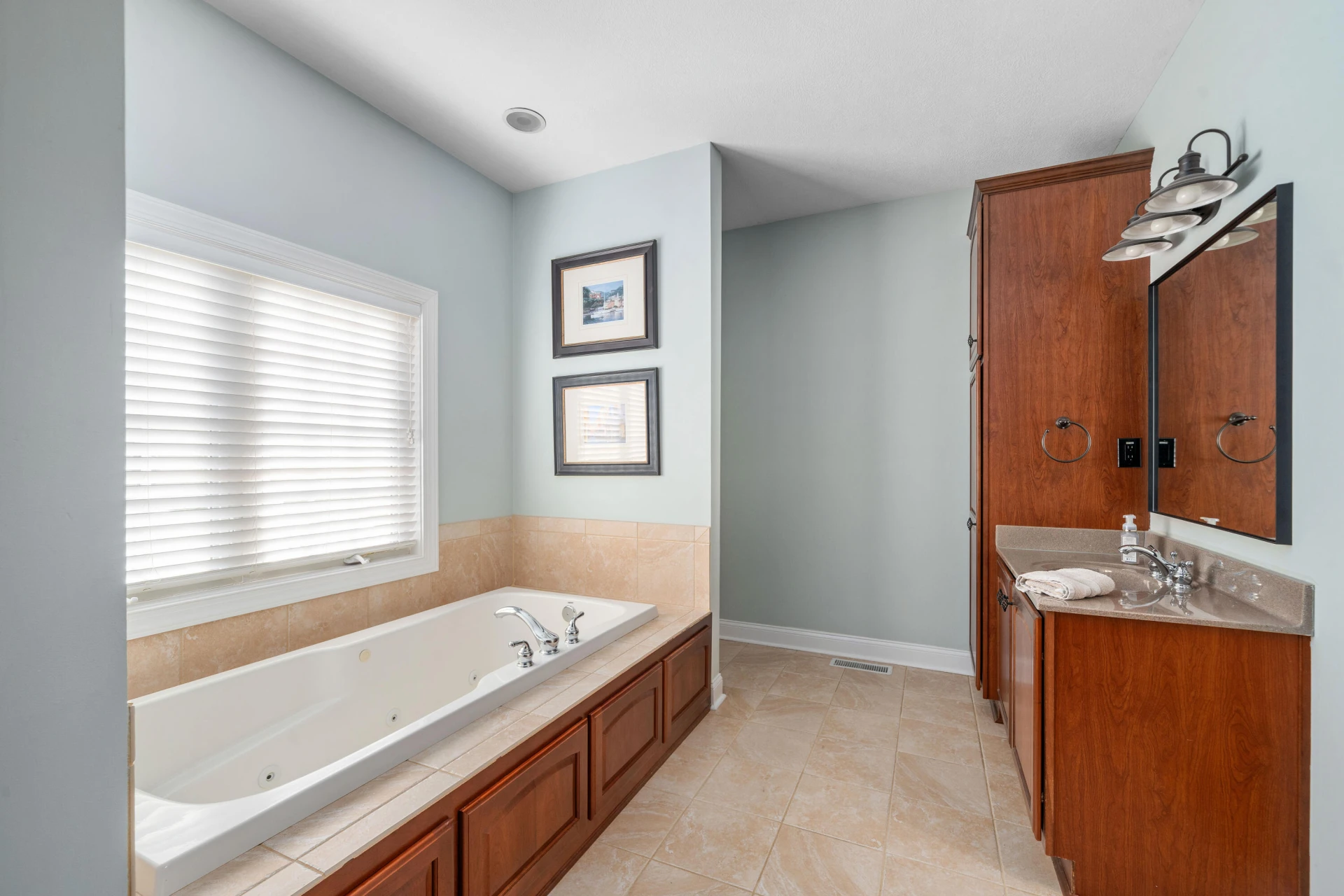 154 Butler CT - Photo 15