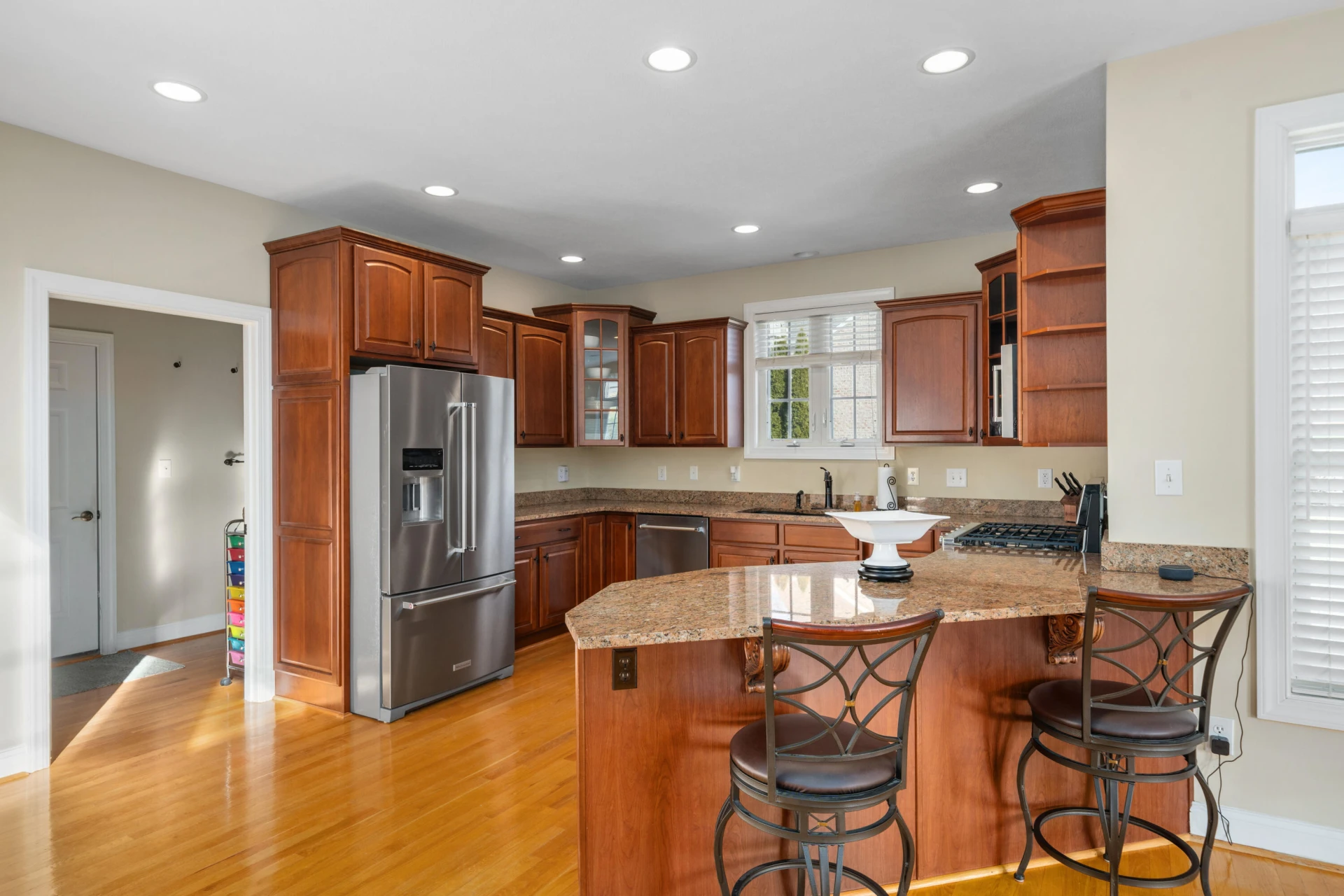 154 Butler CT - Photo 7