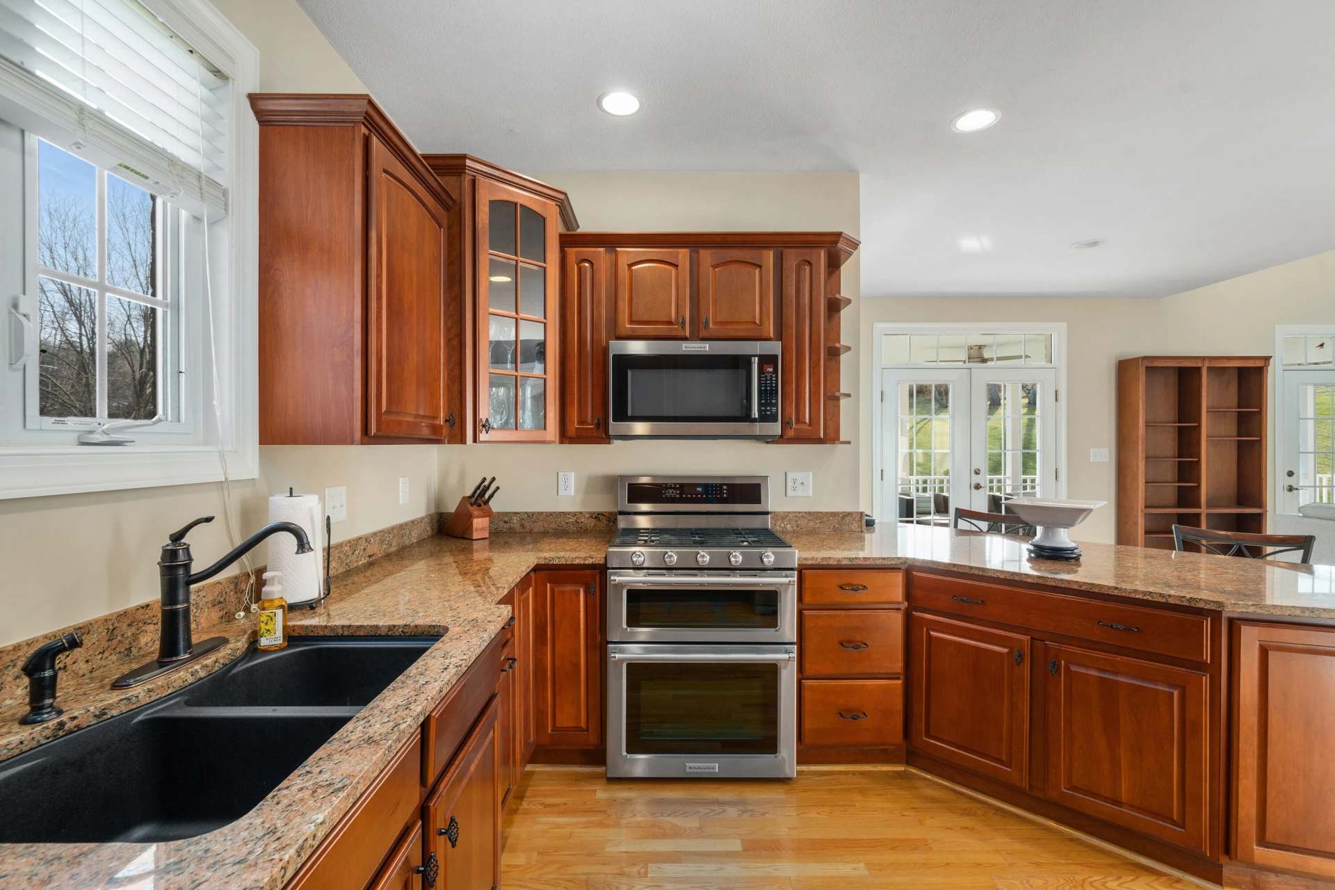 154 Butler CT - Photo 9