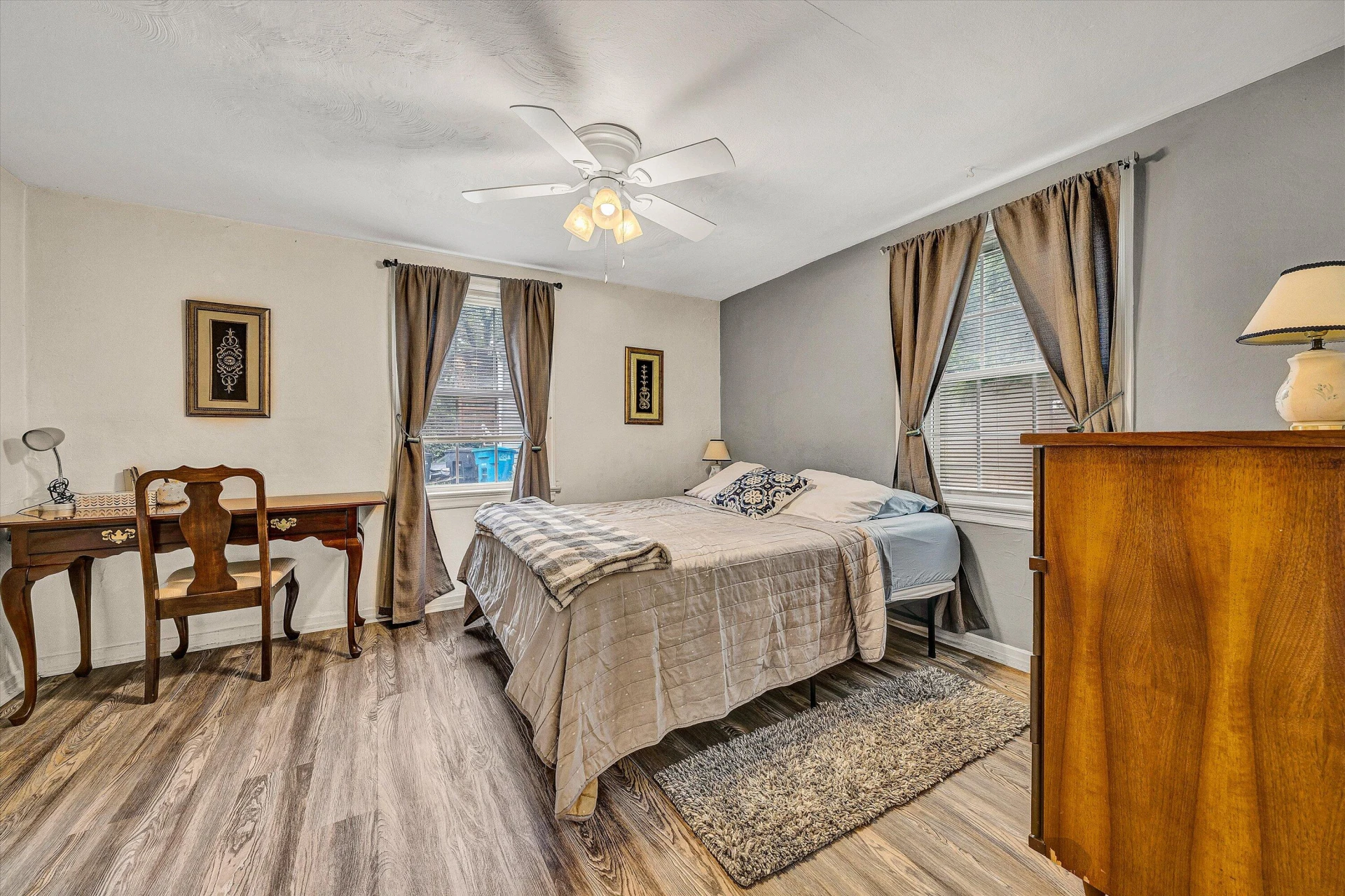 2415 Longview AVE SW #APT 2 - Photo 10