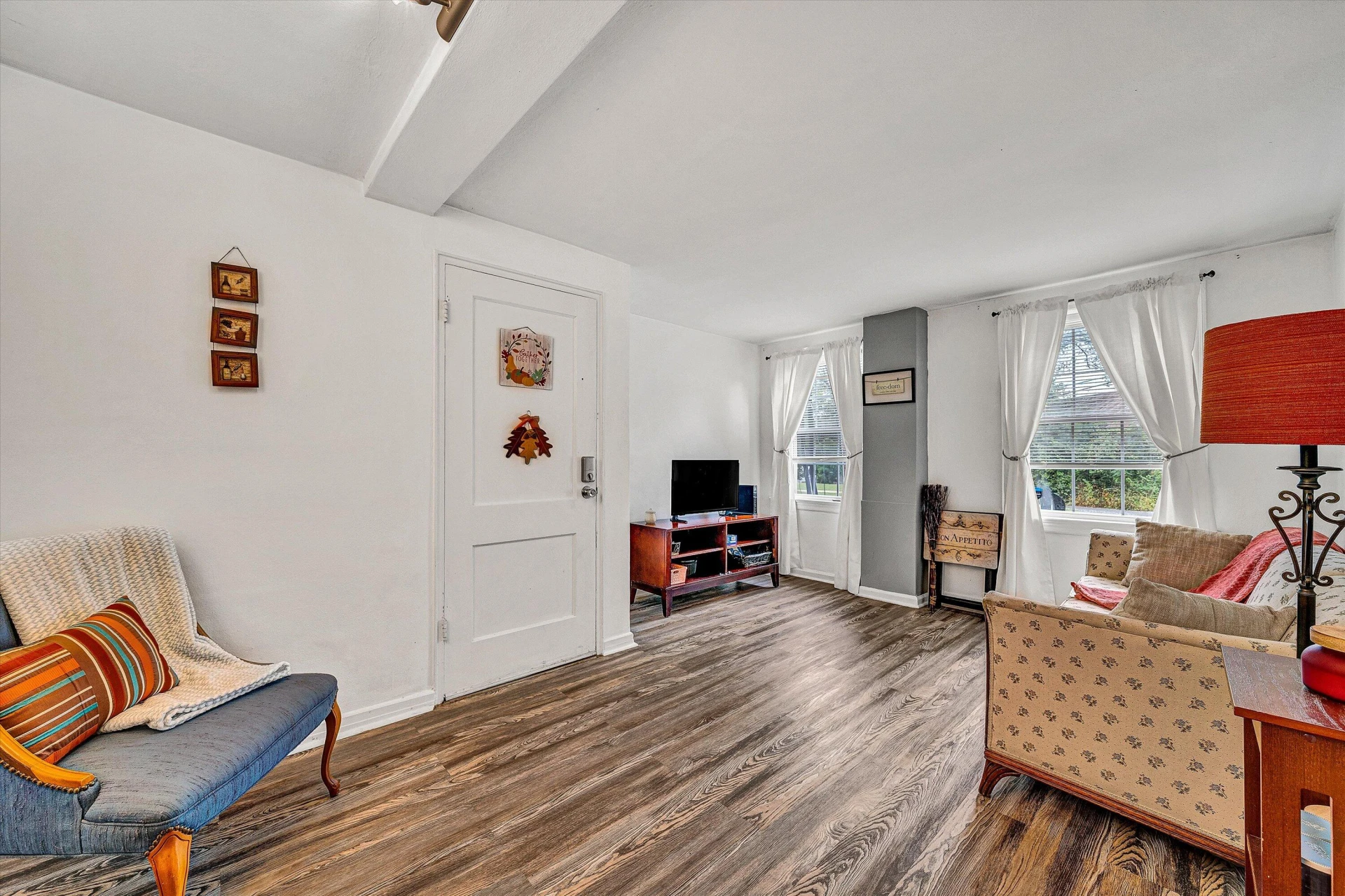 2415 Longview AVE SW #APT 2 - Photo 3