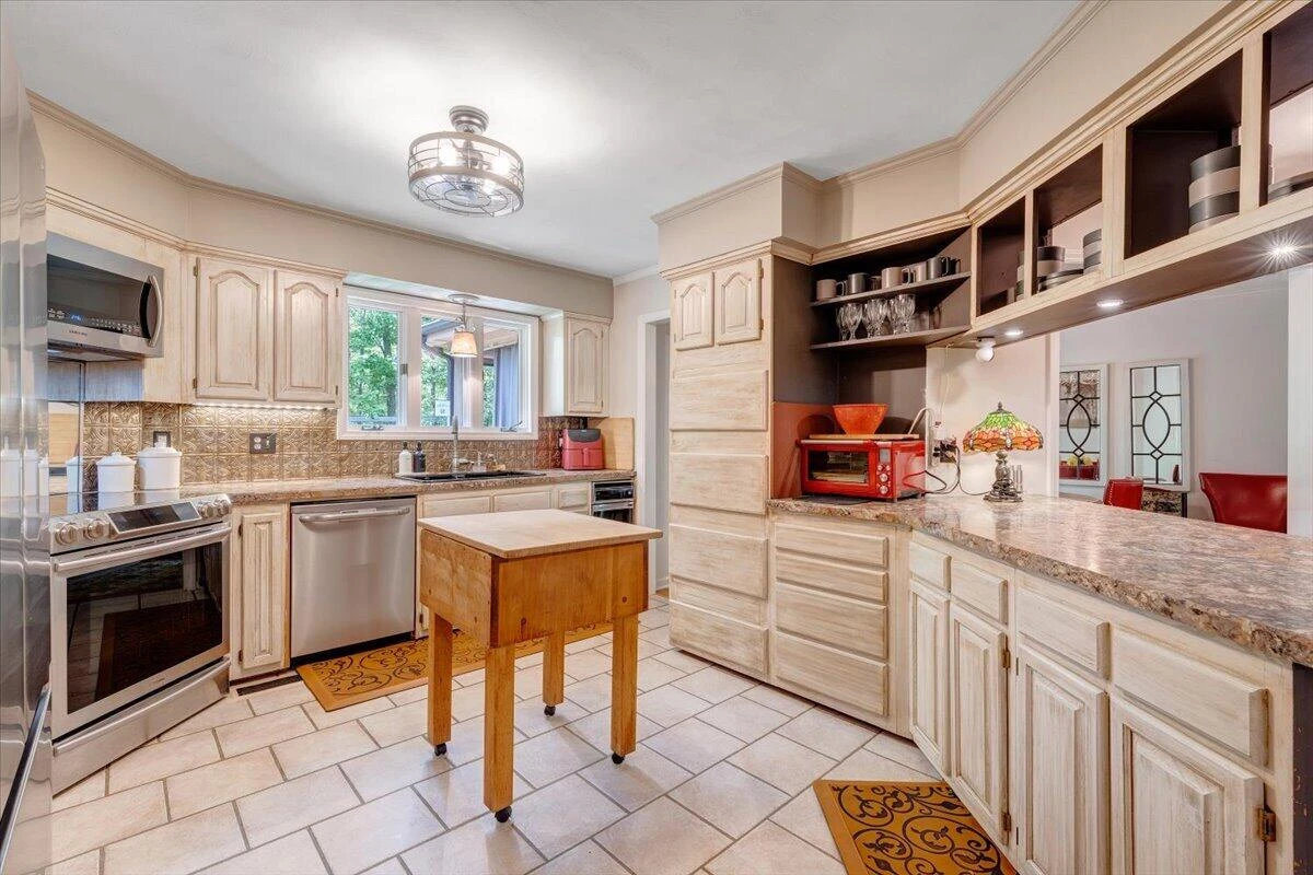 3490 Pine DR - Photo 4