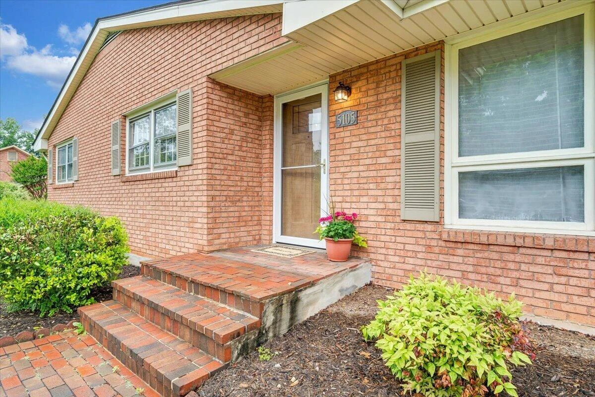 5105 Medmont CIR SW - Photo 4