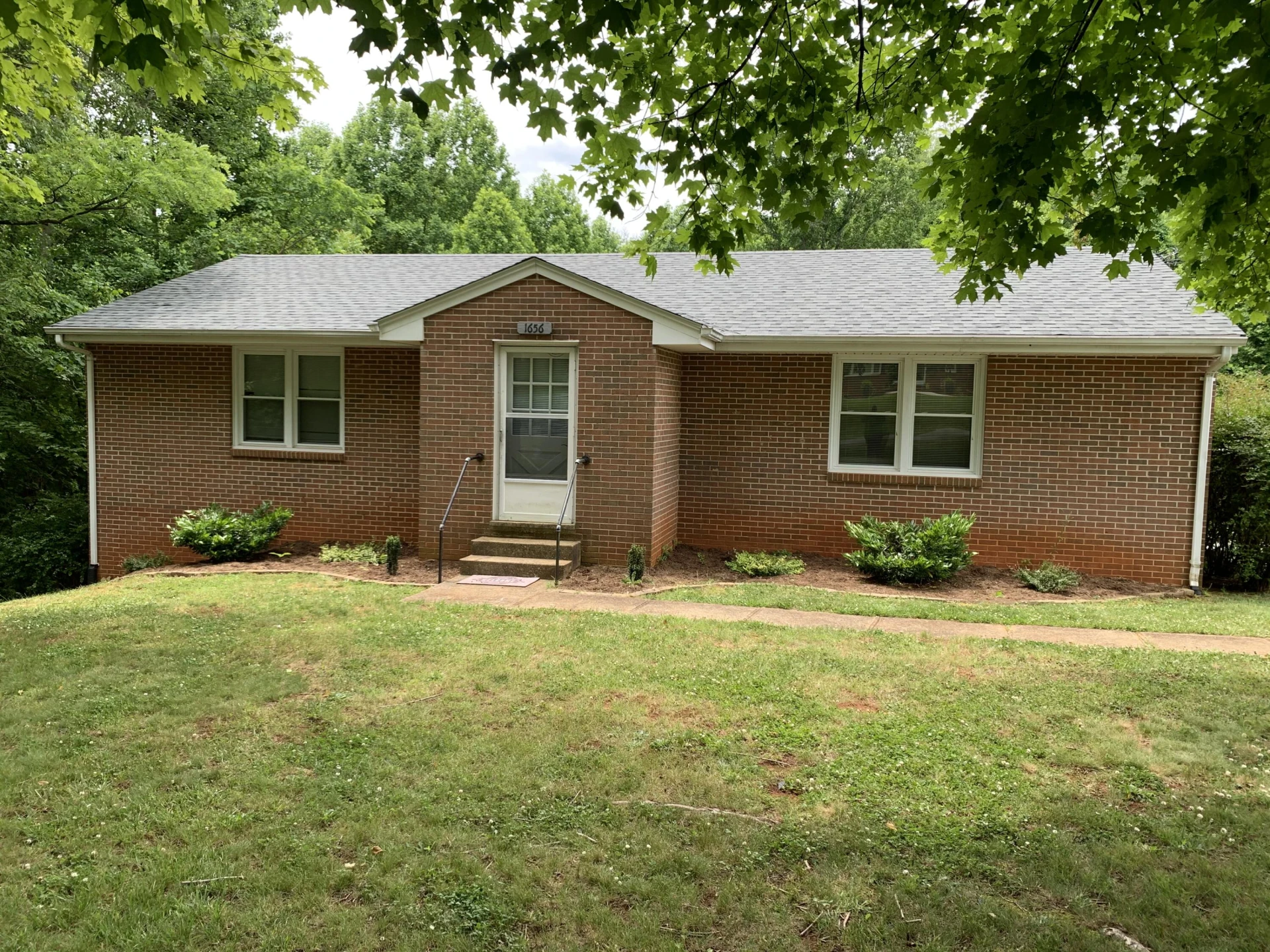 1656 Shady Knoll AVE #A&B
