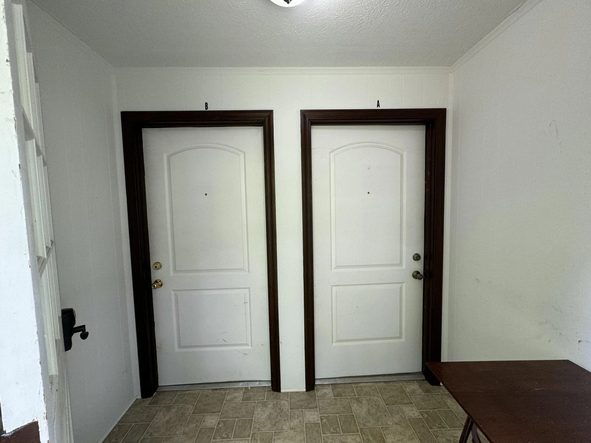 1656 Shady Knoll AVE #A&B - Photo 2