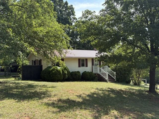 1135 Taylor Mountain RD - Photo 2