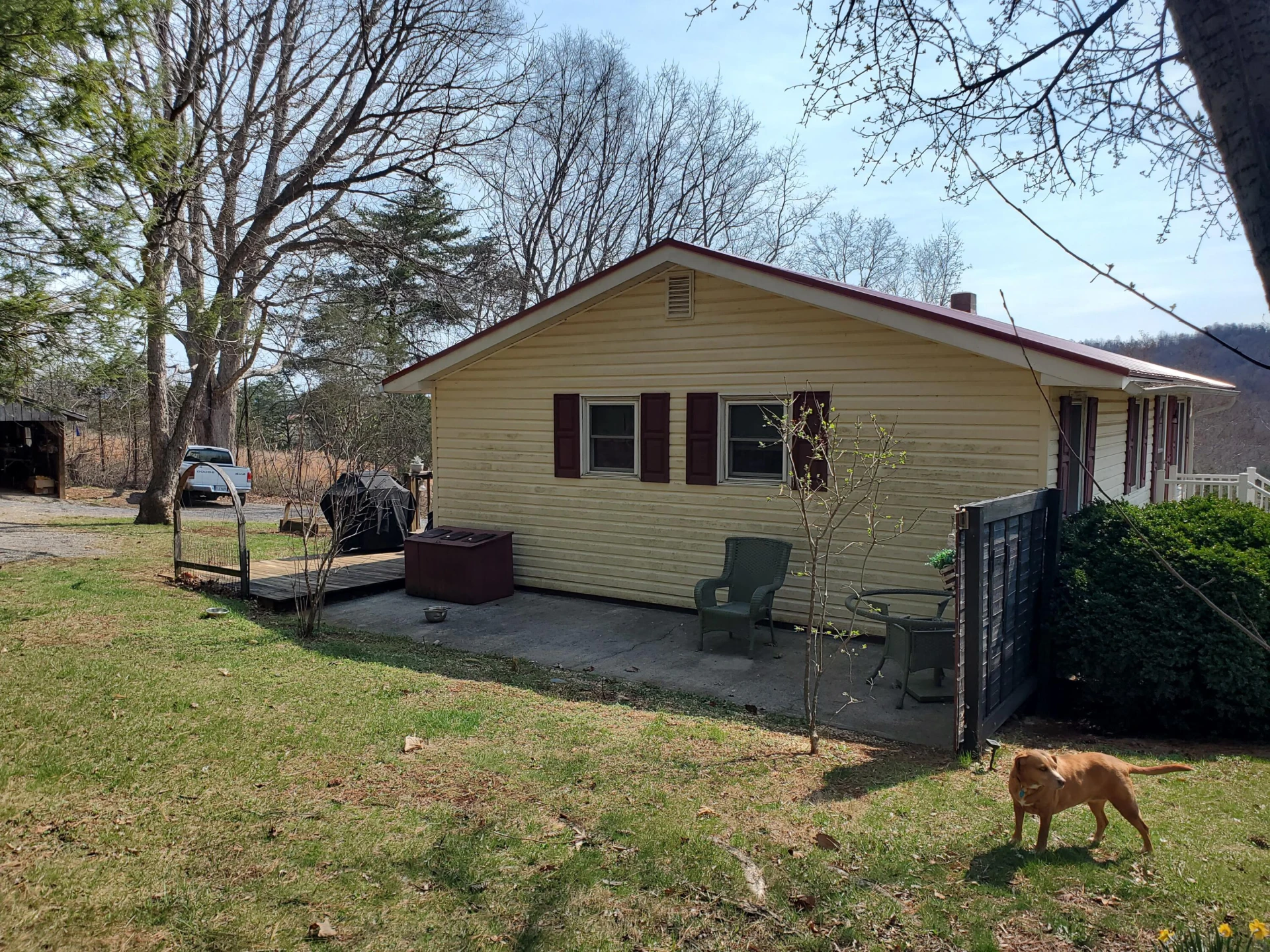1135 Taylor Mountain RD - Photo 28