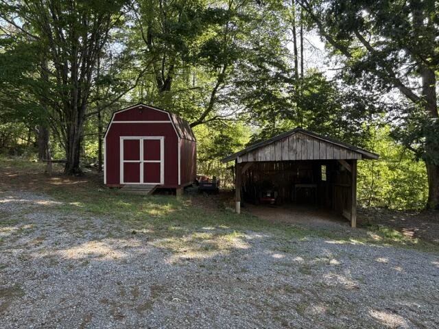 1135 Taylor Mountain RD - Photo 8