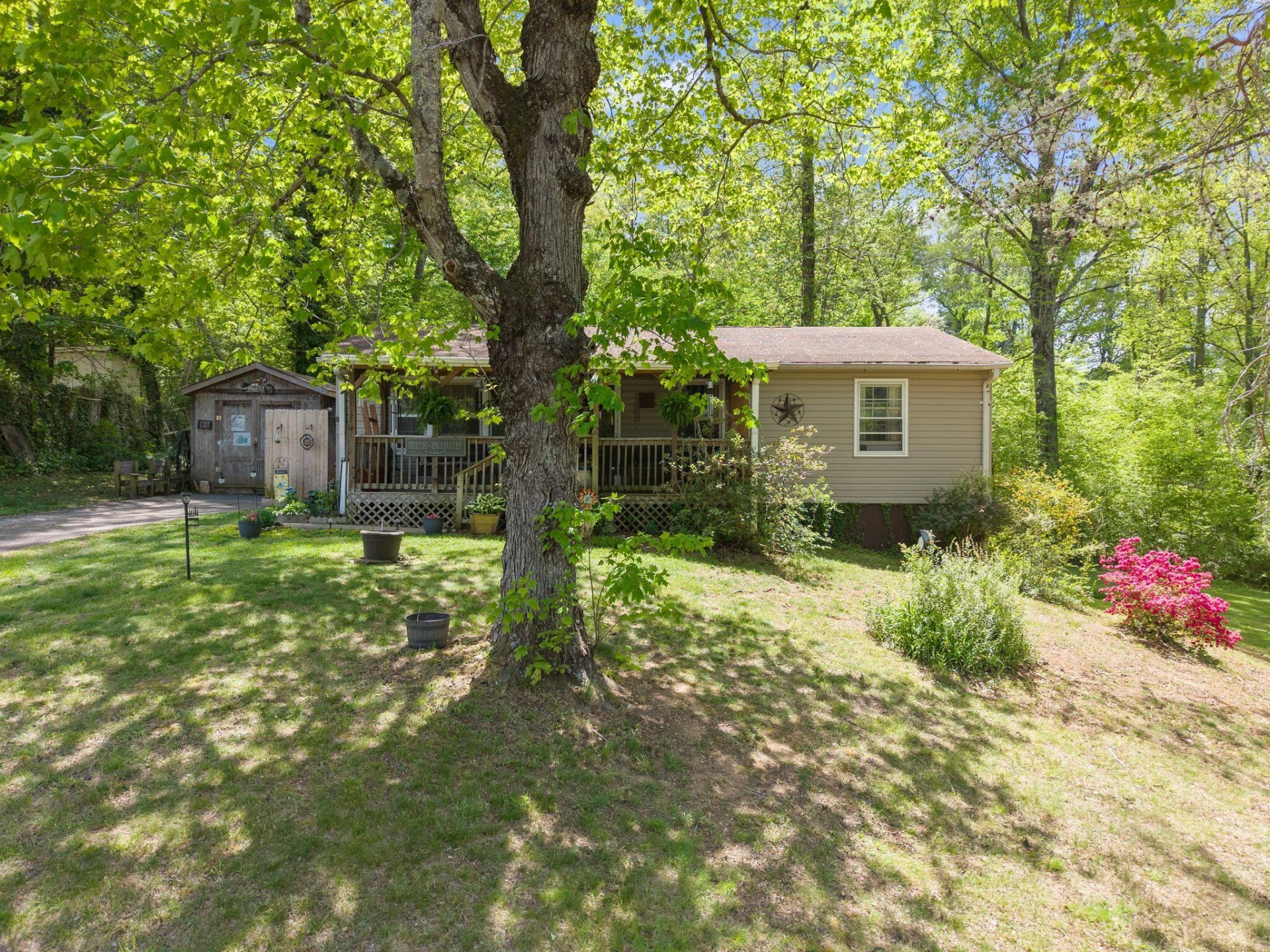 897 Southland DR - Photo 20