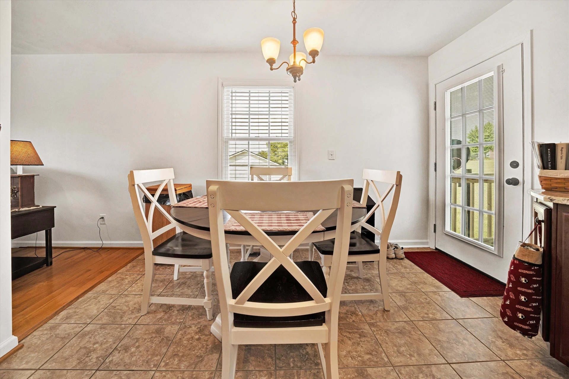 540 Harkrader ST - Photo 10