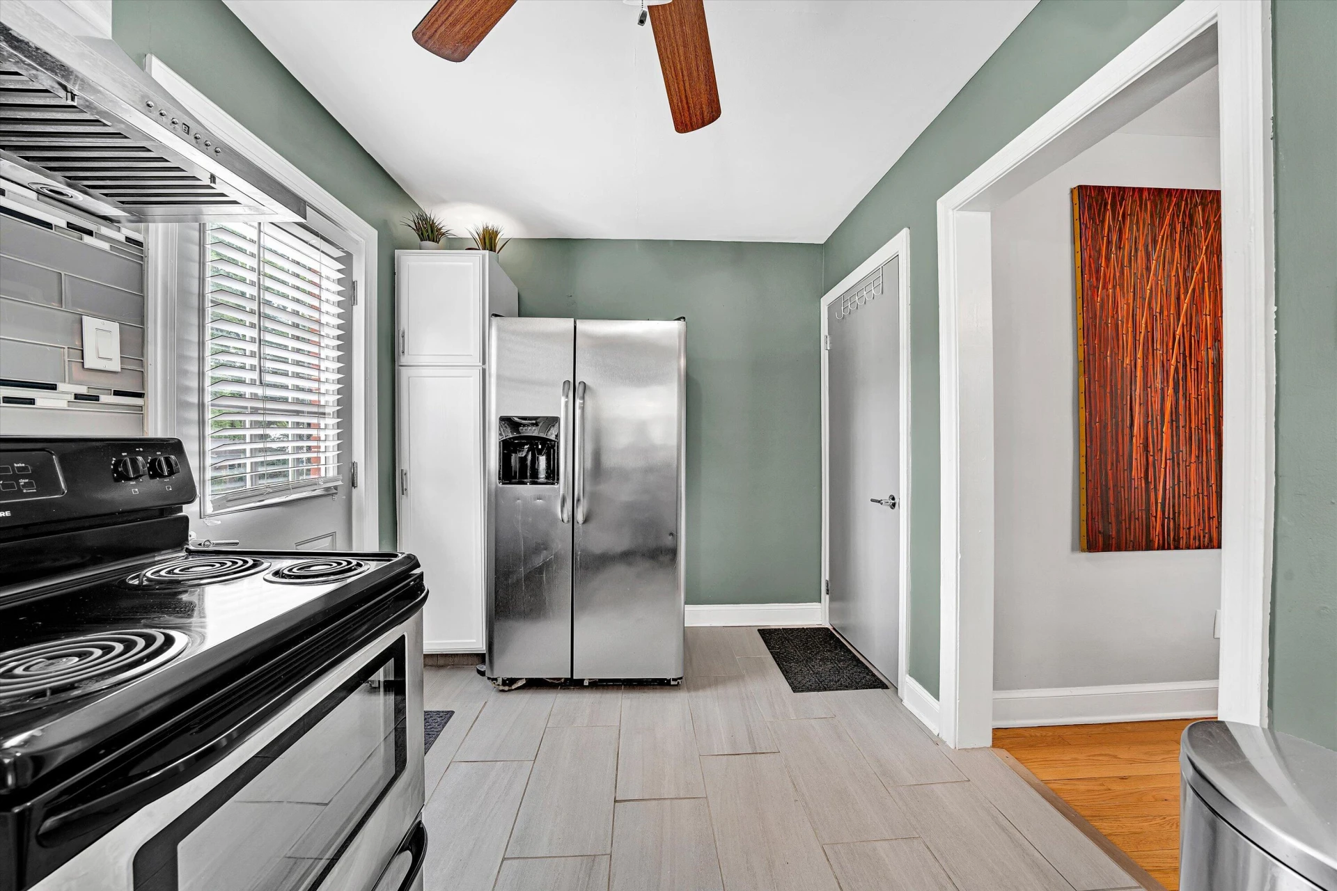 2604 Vancouver DR NW - Photo 15