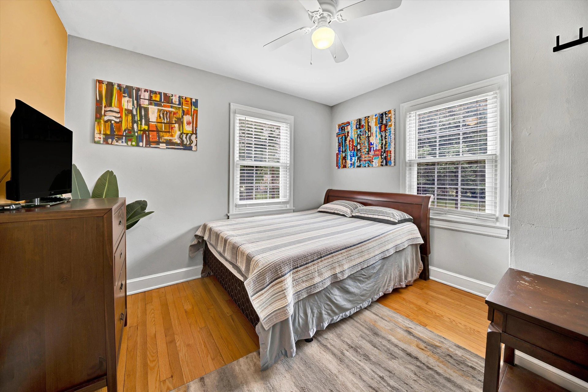 2604 Vancouver DR NW - Photo 20