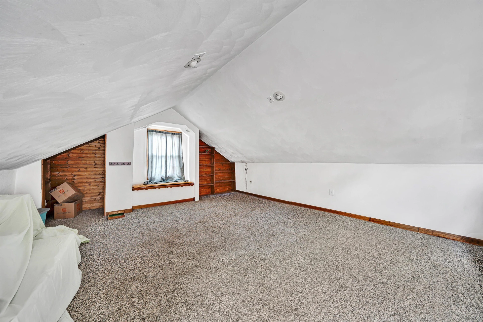 2604 Vancouver DR NW - Photo 22