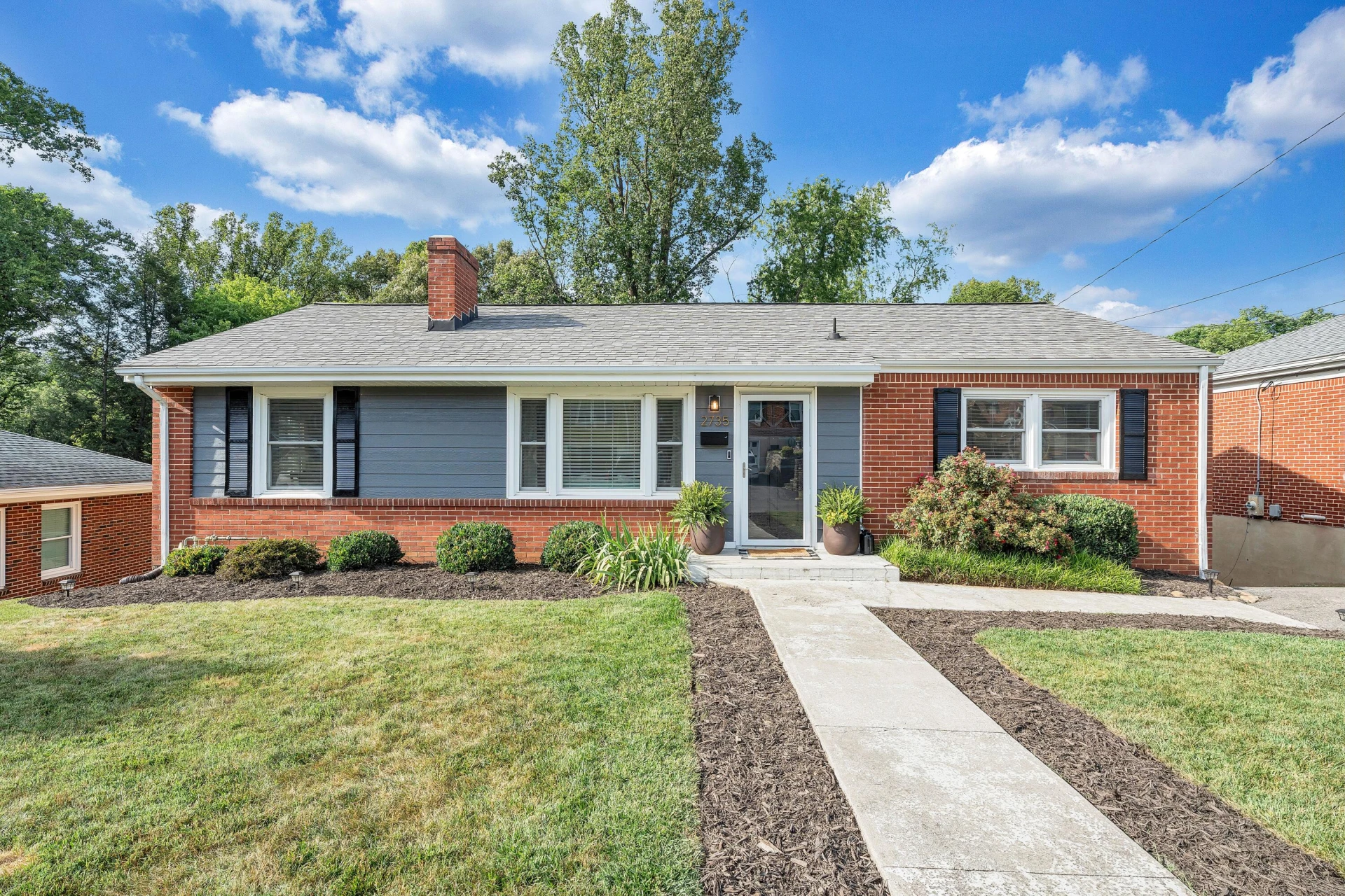 2735 Northview DR SW