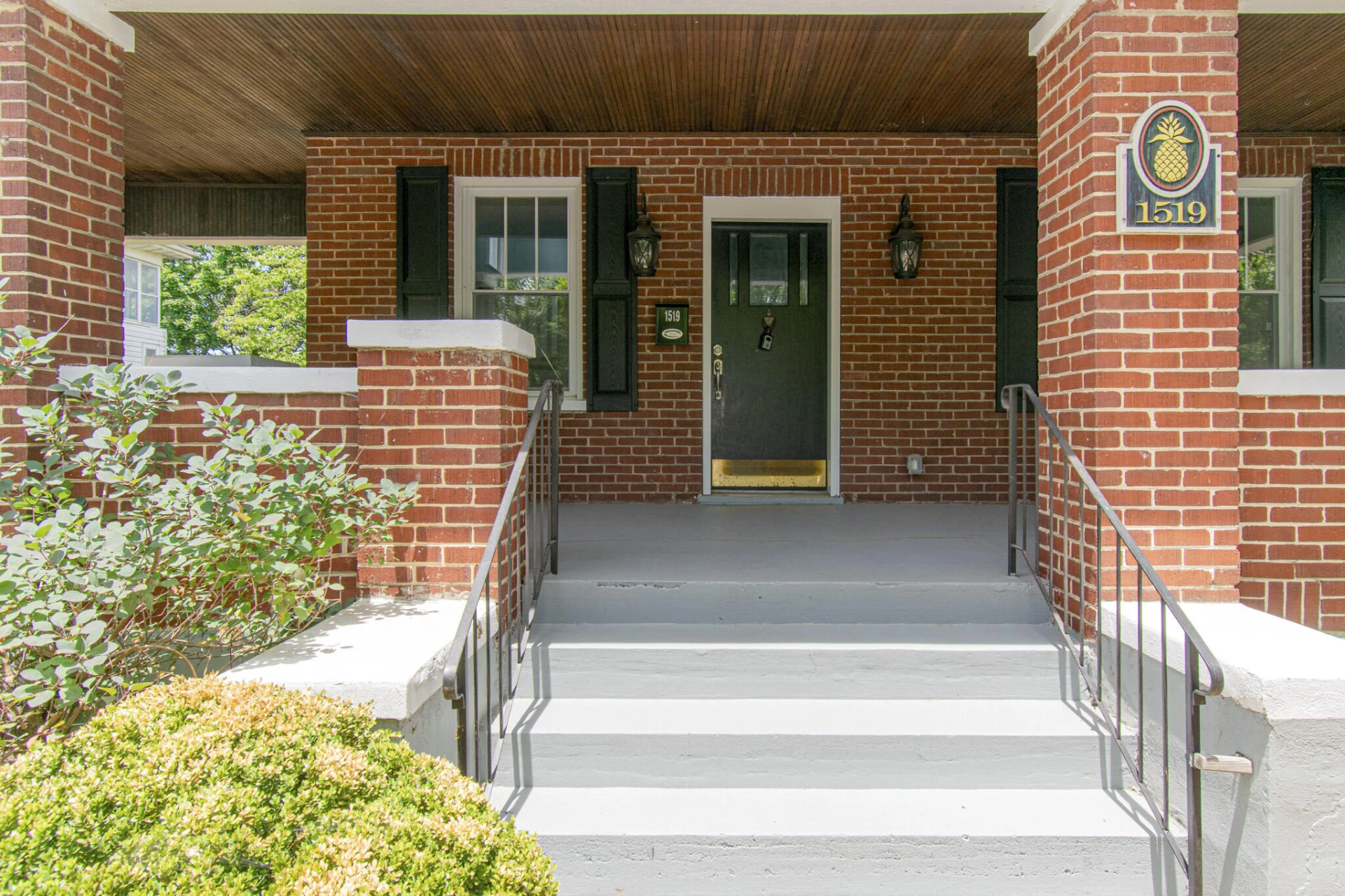 1519 Westover AVE SW - Photo 2