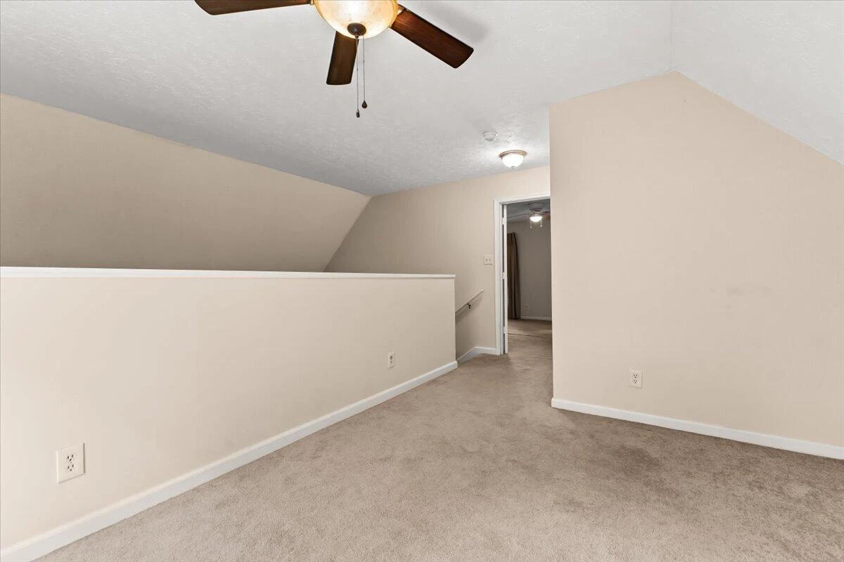 7282 Timberlane DR - Photo 18