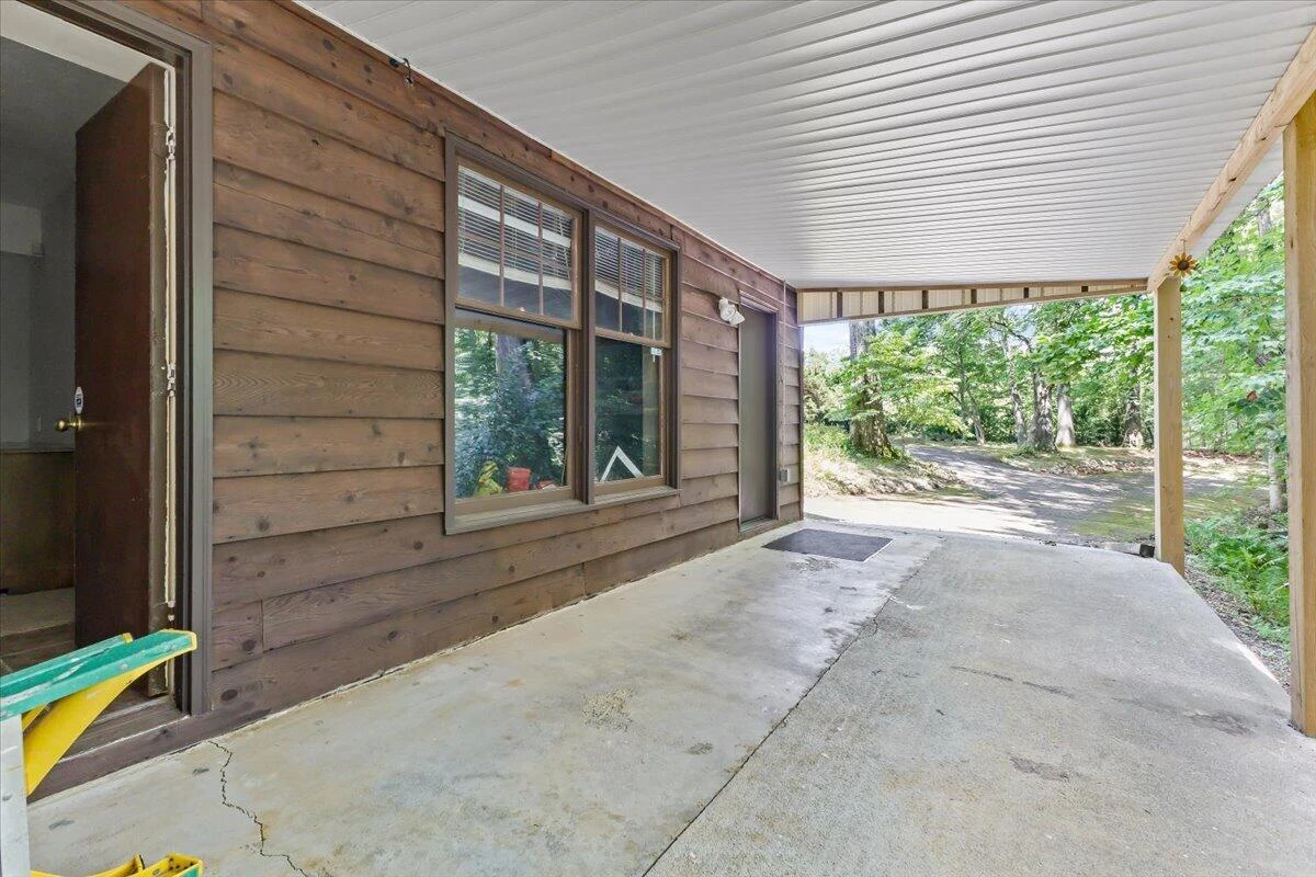 7282 Timberlane DR - Photo 29