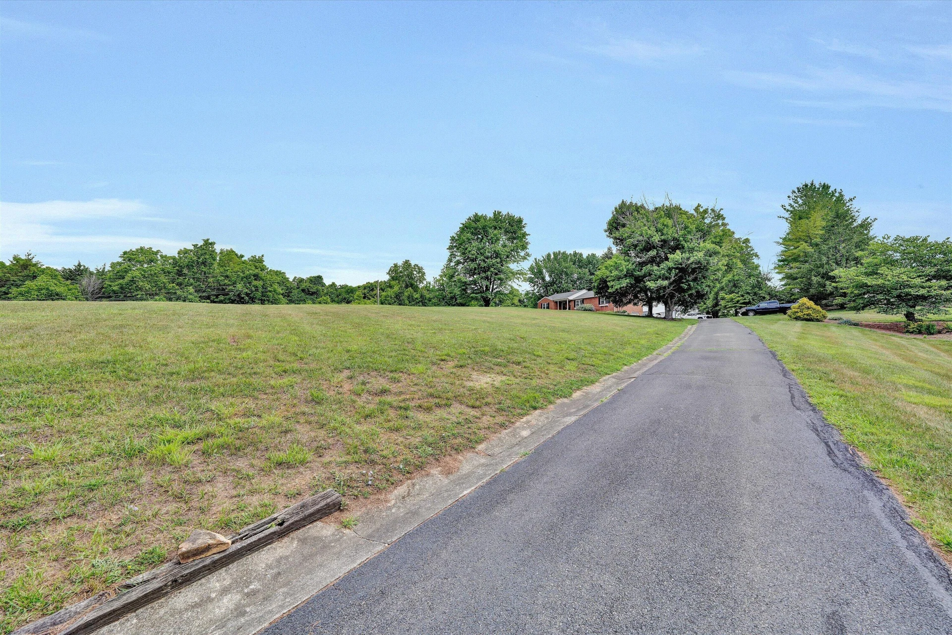 2014 Etzler RD - Photo 2