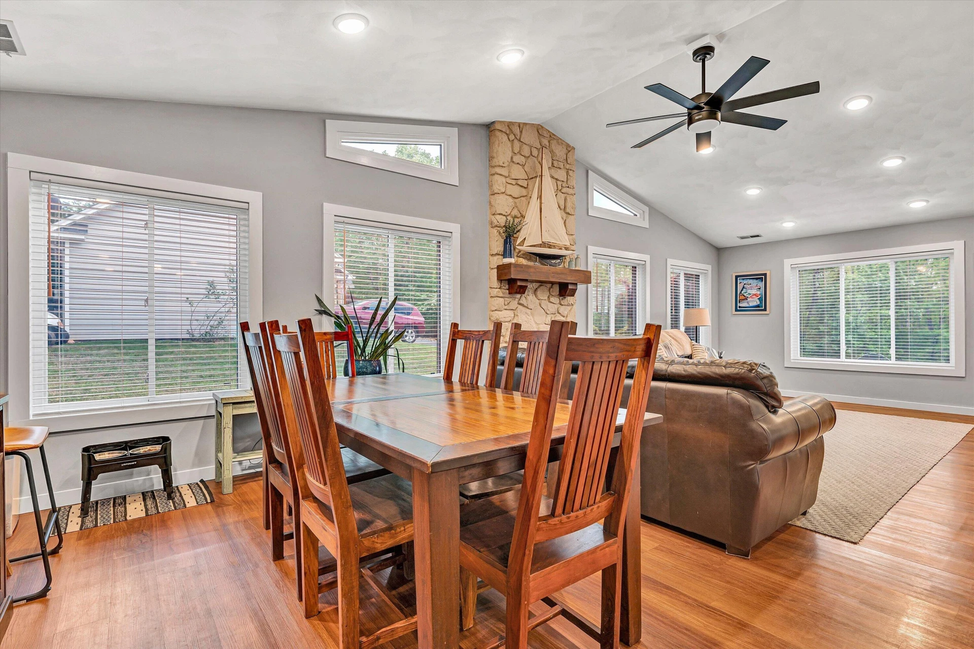 150 INDIAN POINTE DR - Photo 10