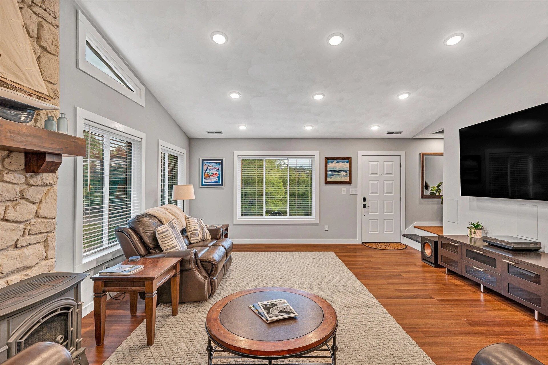 150 INDIAN POINTE DR - Photo 8