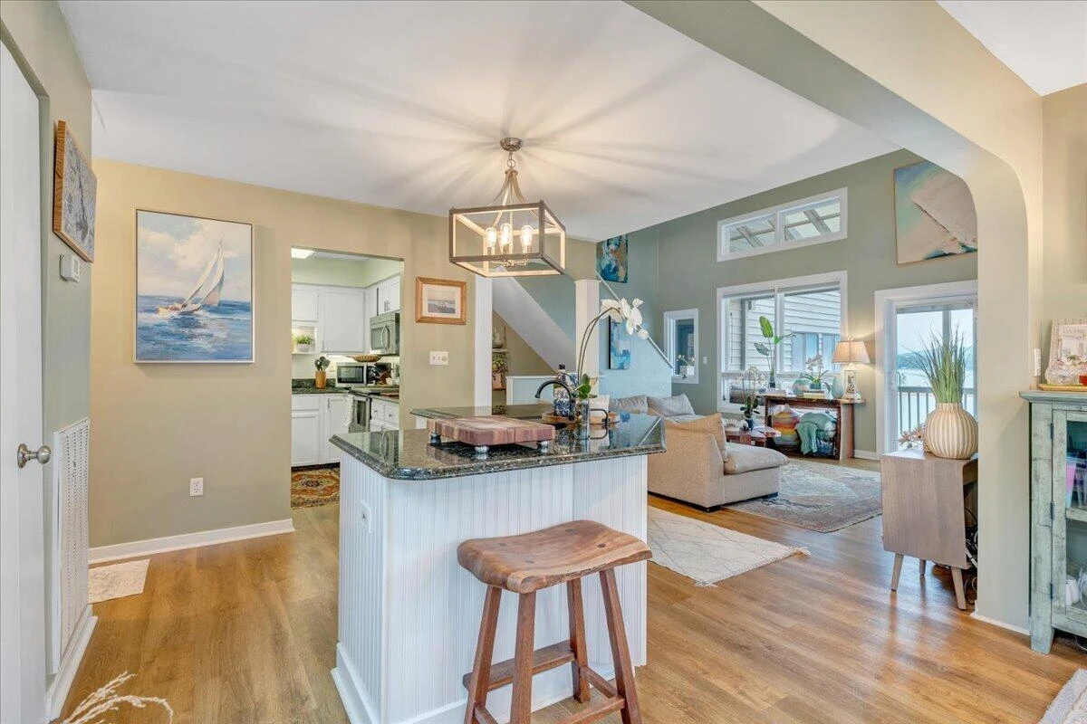 897 Ashmeade RD - Photo 39