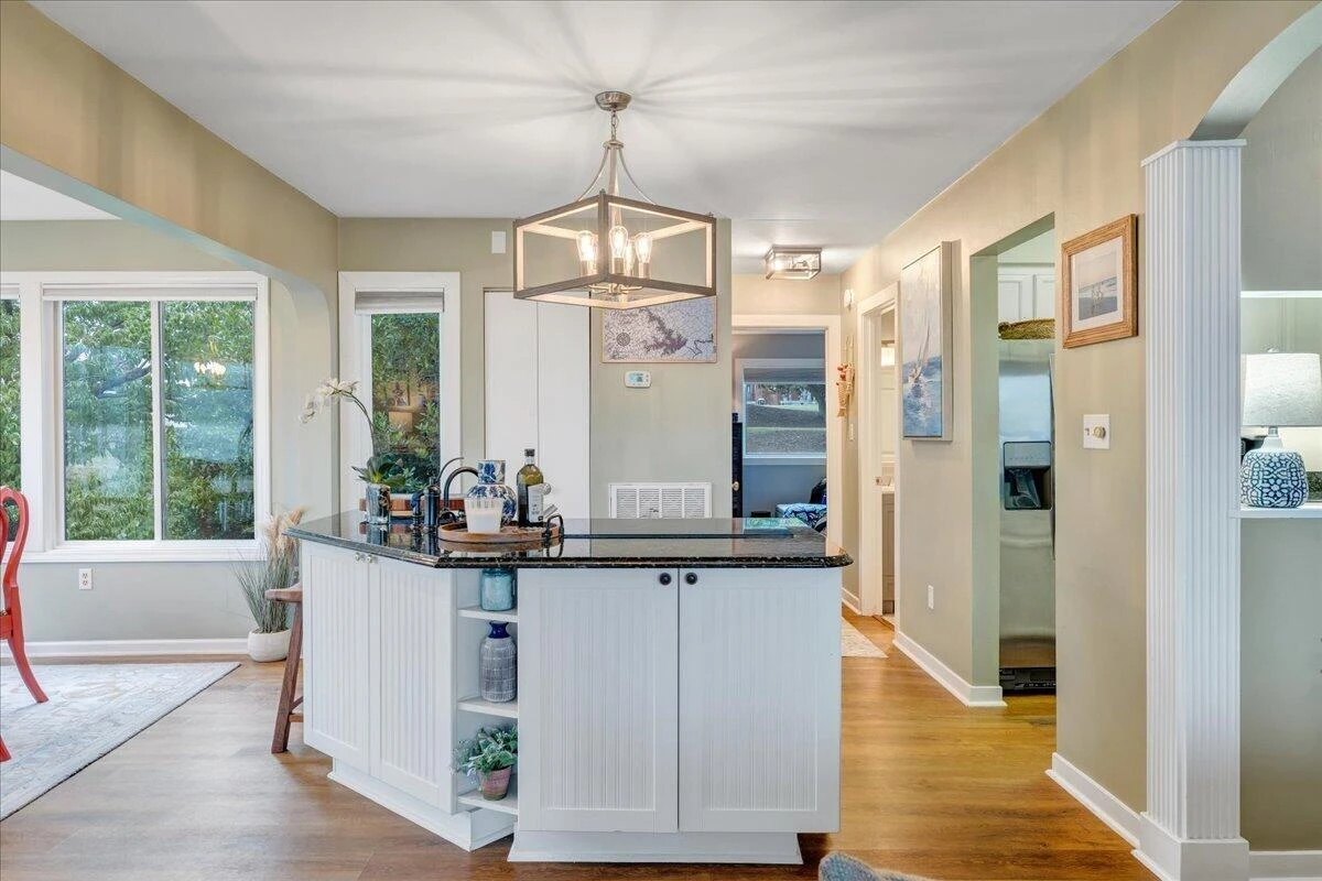 897 Ashmeade RD - Photo 40
