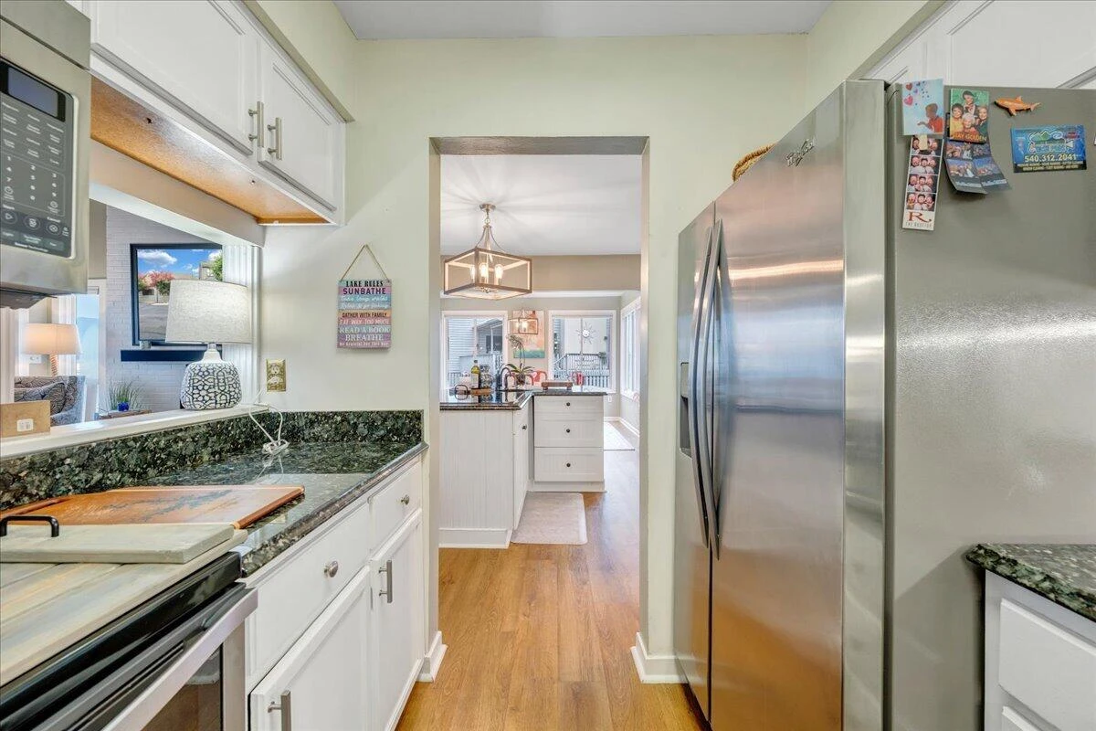 897 Ashmeade RD - Photo 53