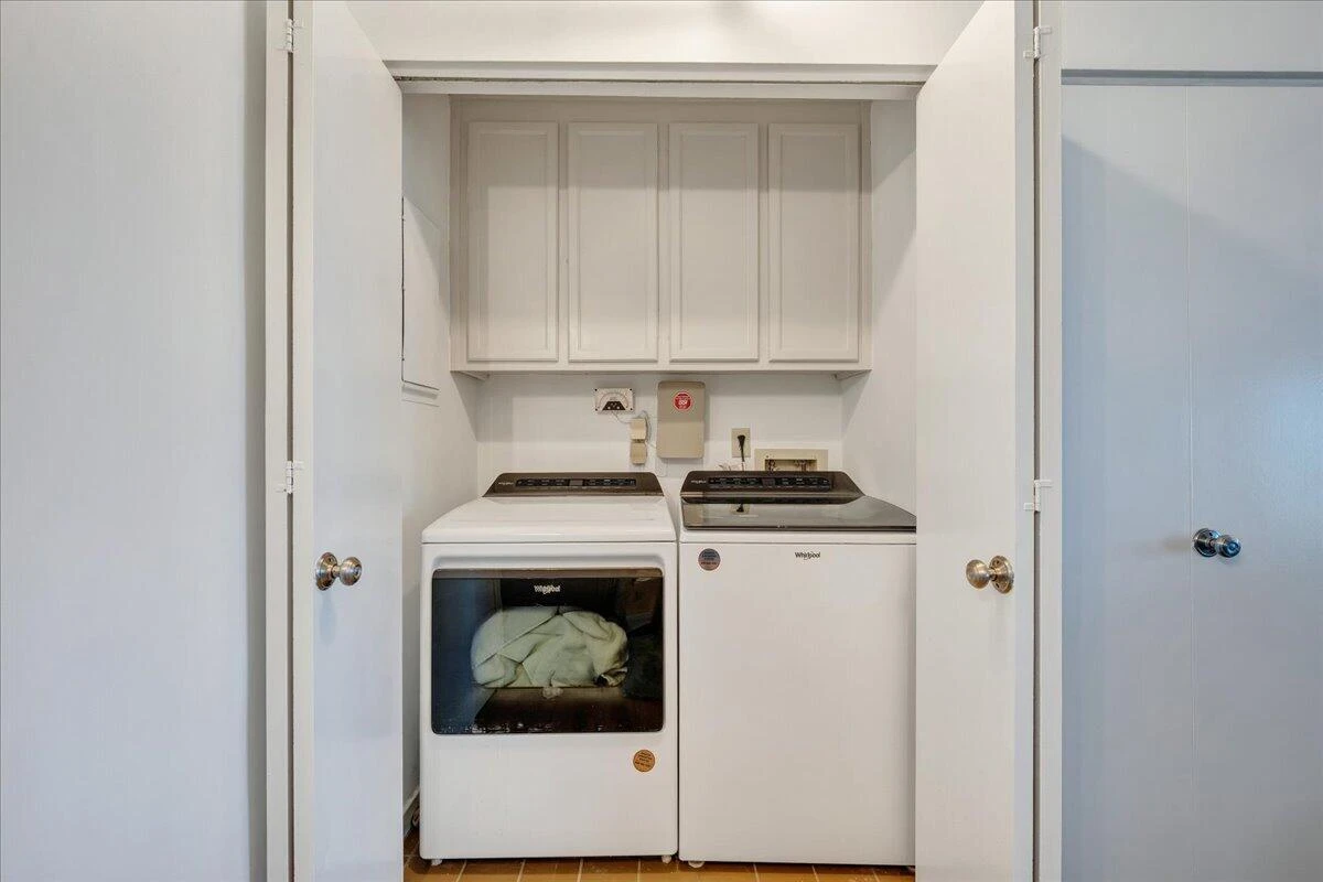 897 Ashmeade RD - Photo 79