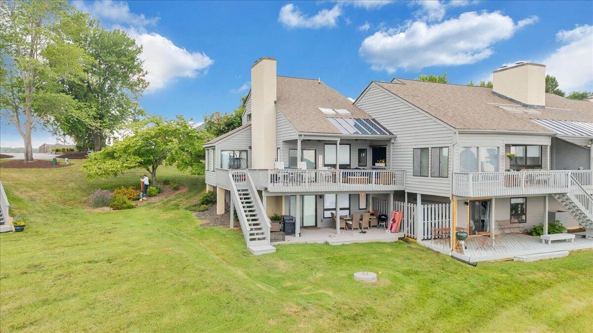 897 Ashmeade RD - Photo 86