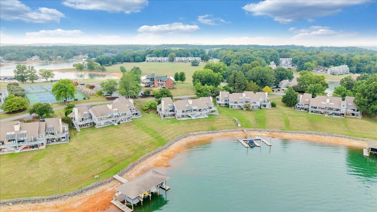 897 Ashmeade RD - Photo 90
