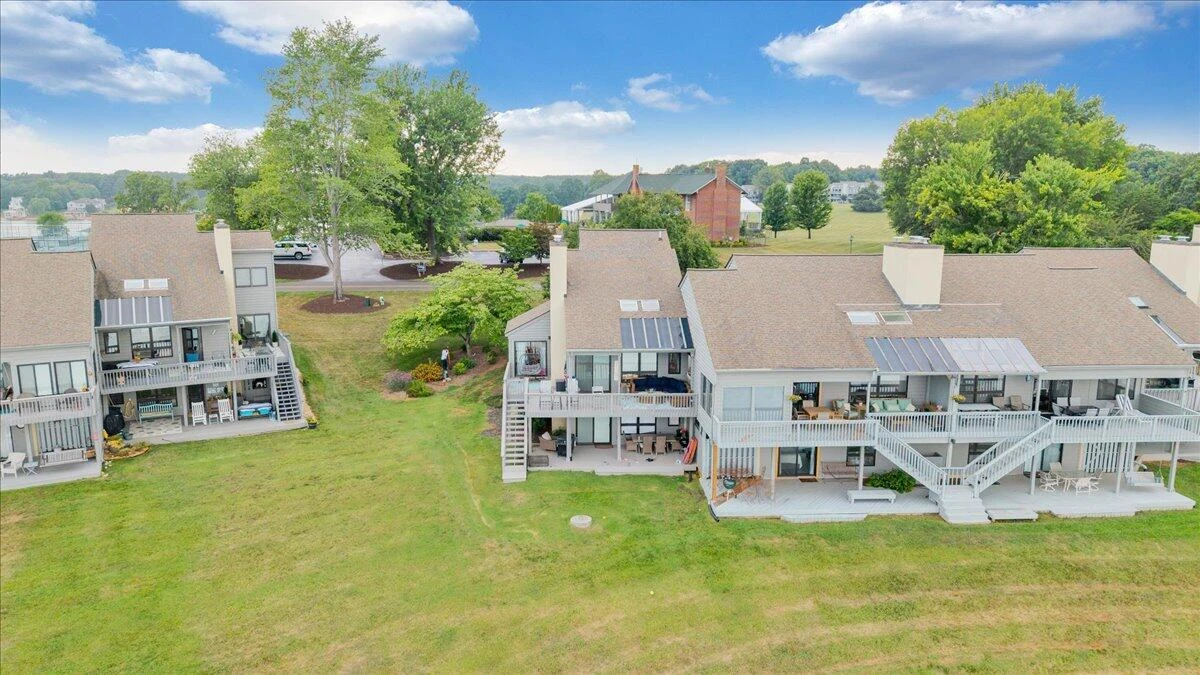 897 Ashmeade RD - Photo 92