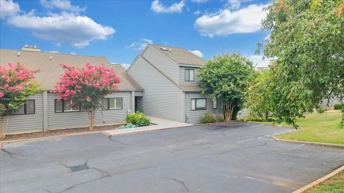 897 Ashmeade RD - Photo 101