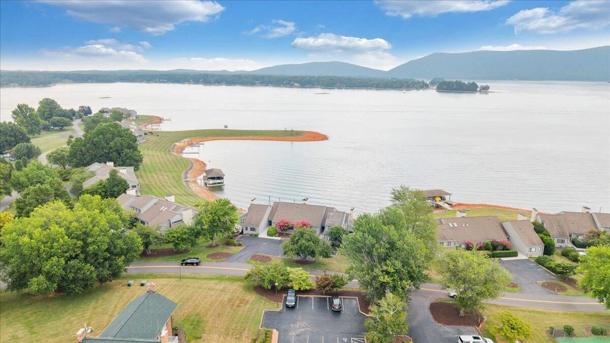 897 Ashmeade RD - Photo 109