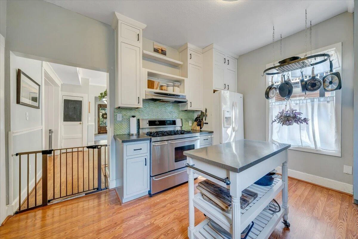 426 Woods AVE SW - Photo 15