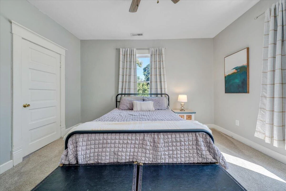 426 Woods AVE SW - Photo 22
