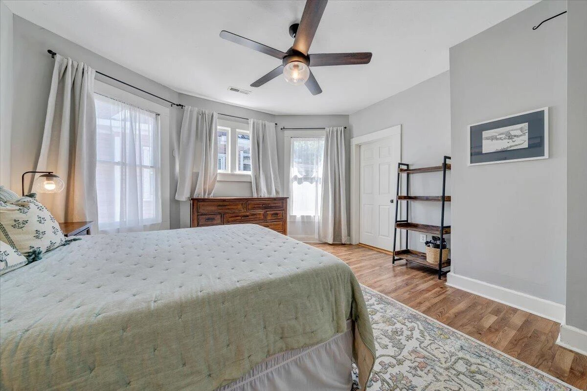 426 Woods AVE SW - Photo 28